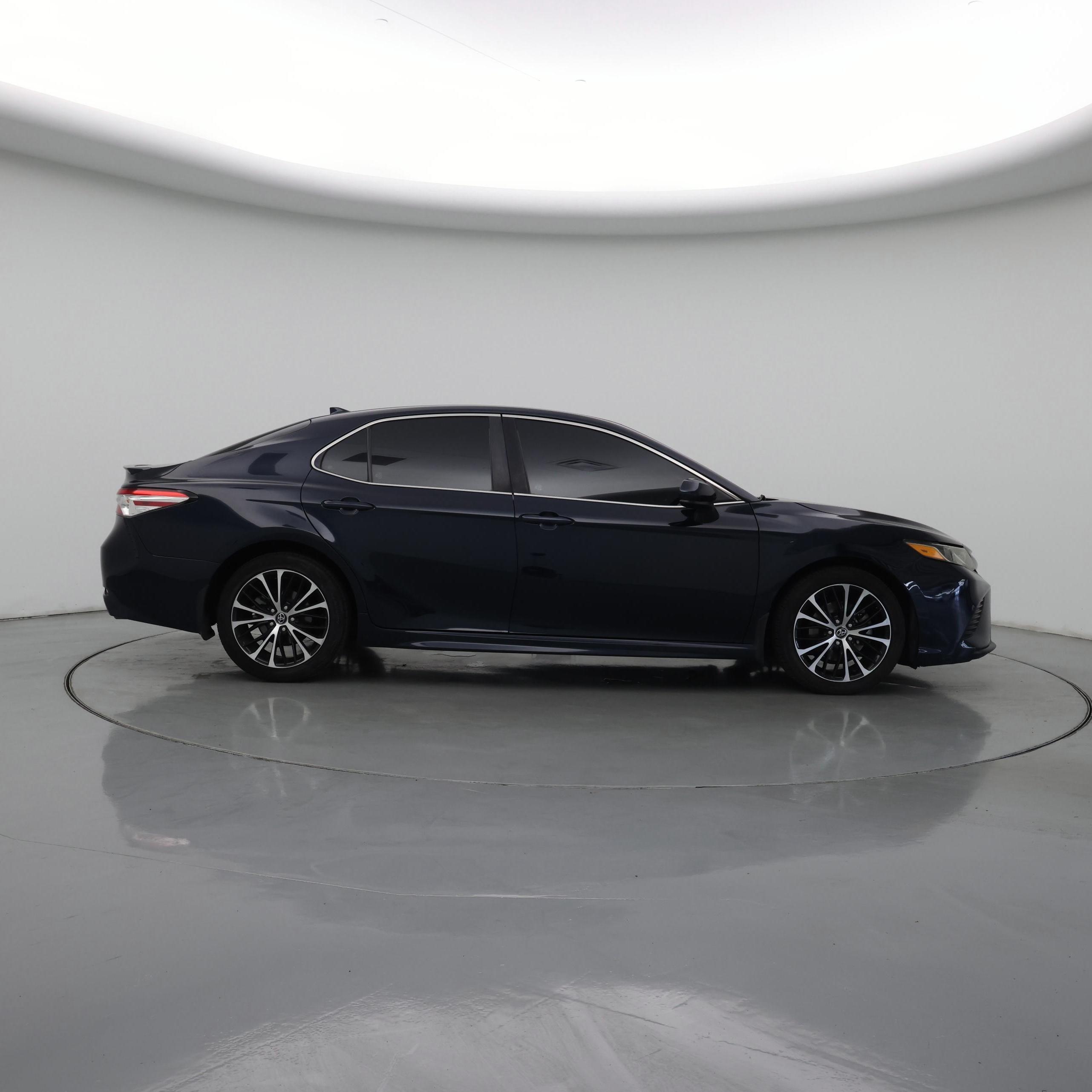 Thumbnail: 2020 Toyota Camry - 7