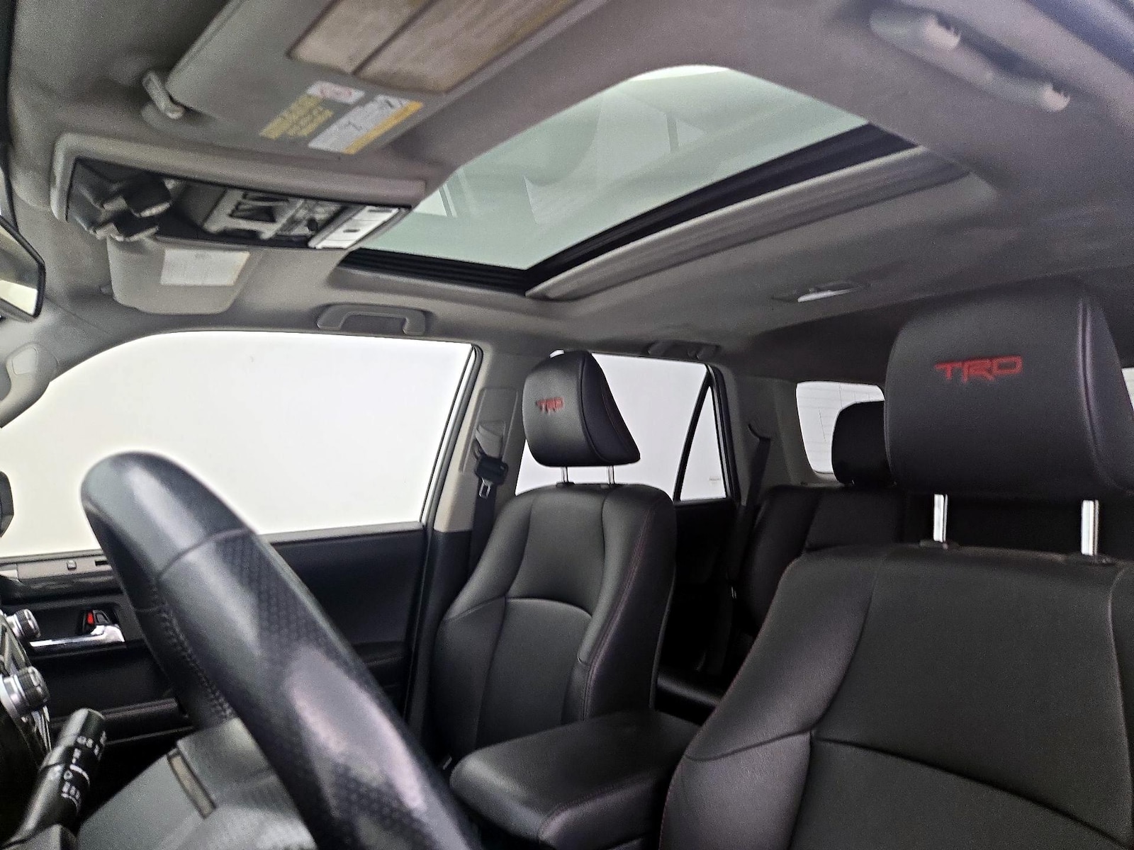 Sunroof(s) & Overhead Airbags