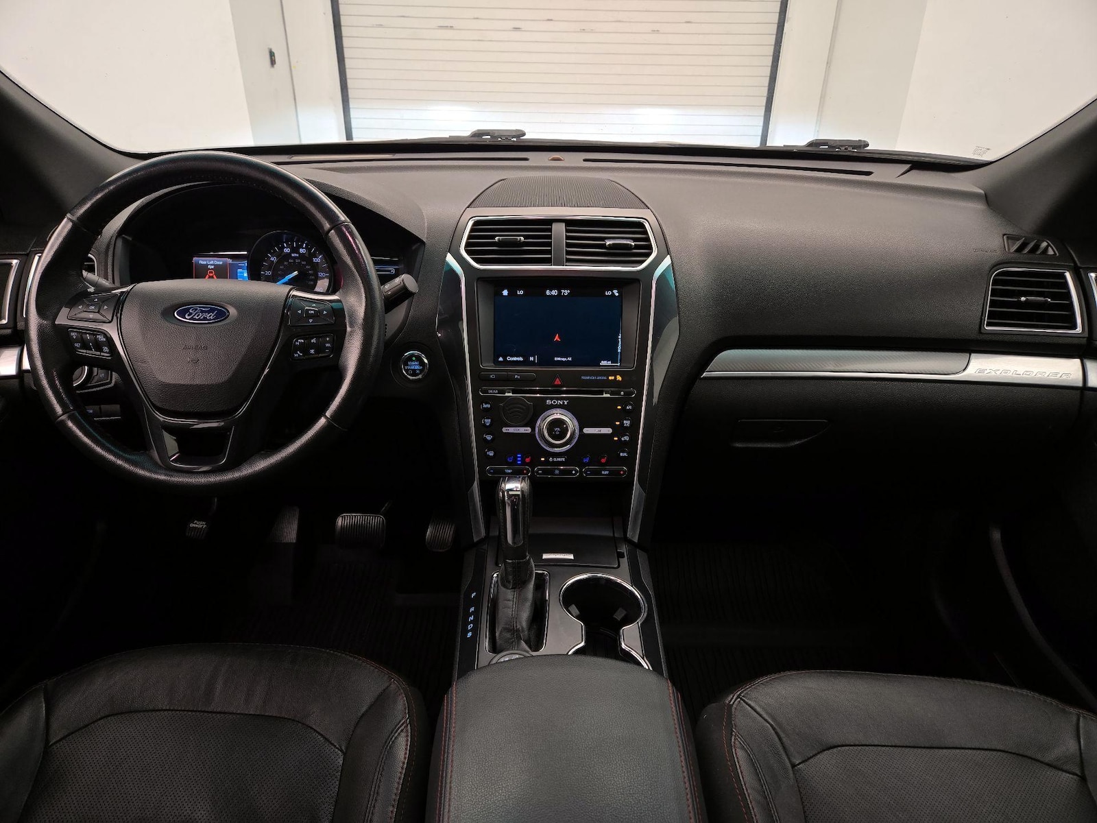 Apple CarPlay® & Android Auto™