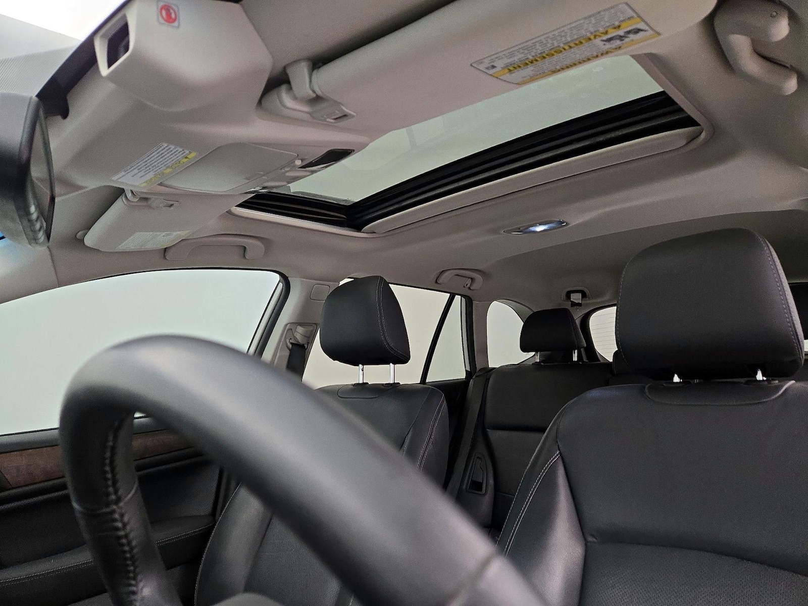 Sunroof(s) & Overhead Airbags