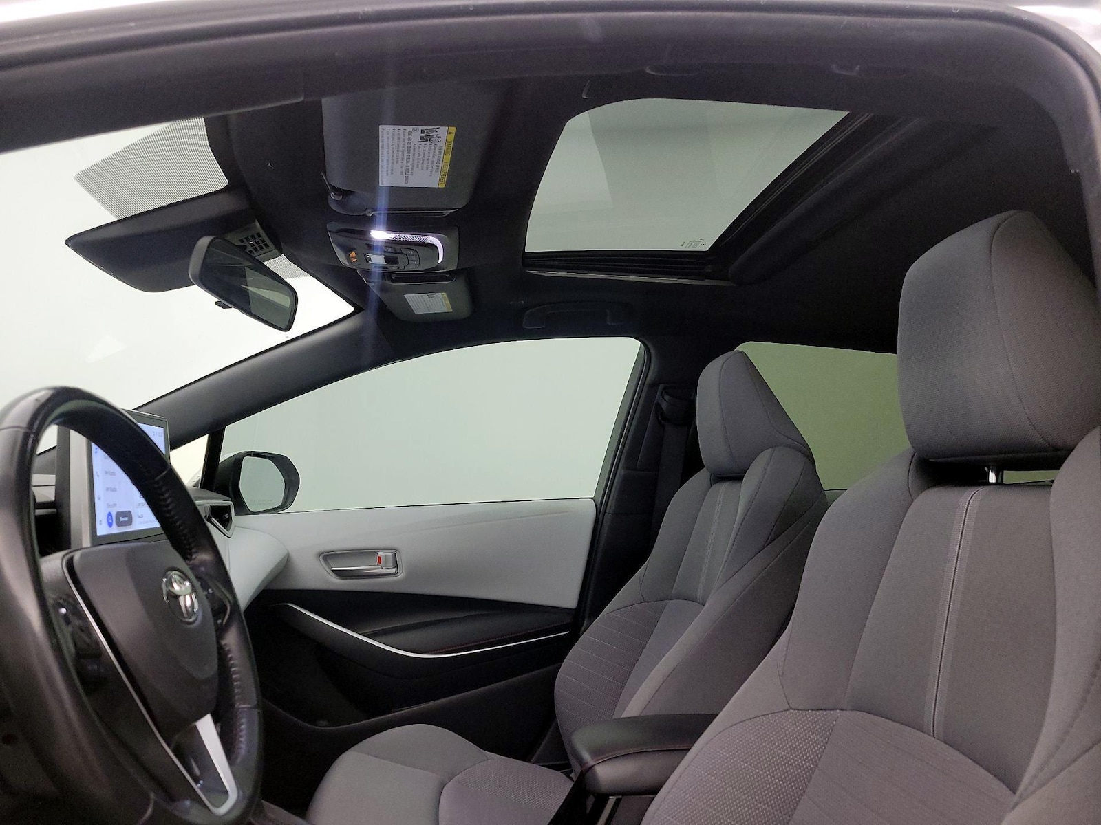 Sunroof(s) & Overhead Airbags
