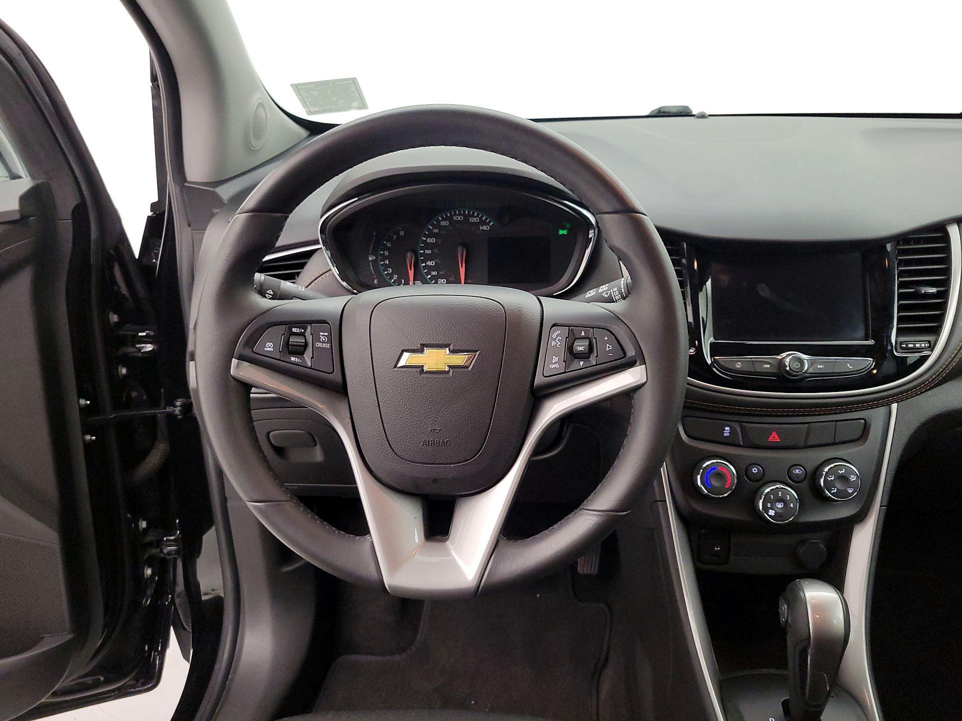Thumbnail: 2021 Chevrolet Trax - 10
