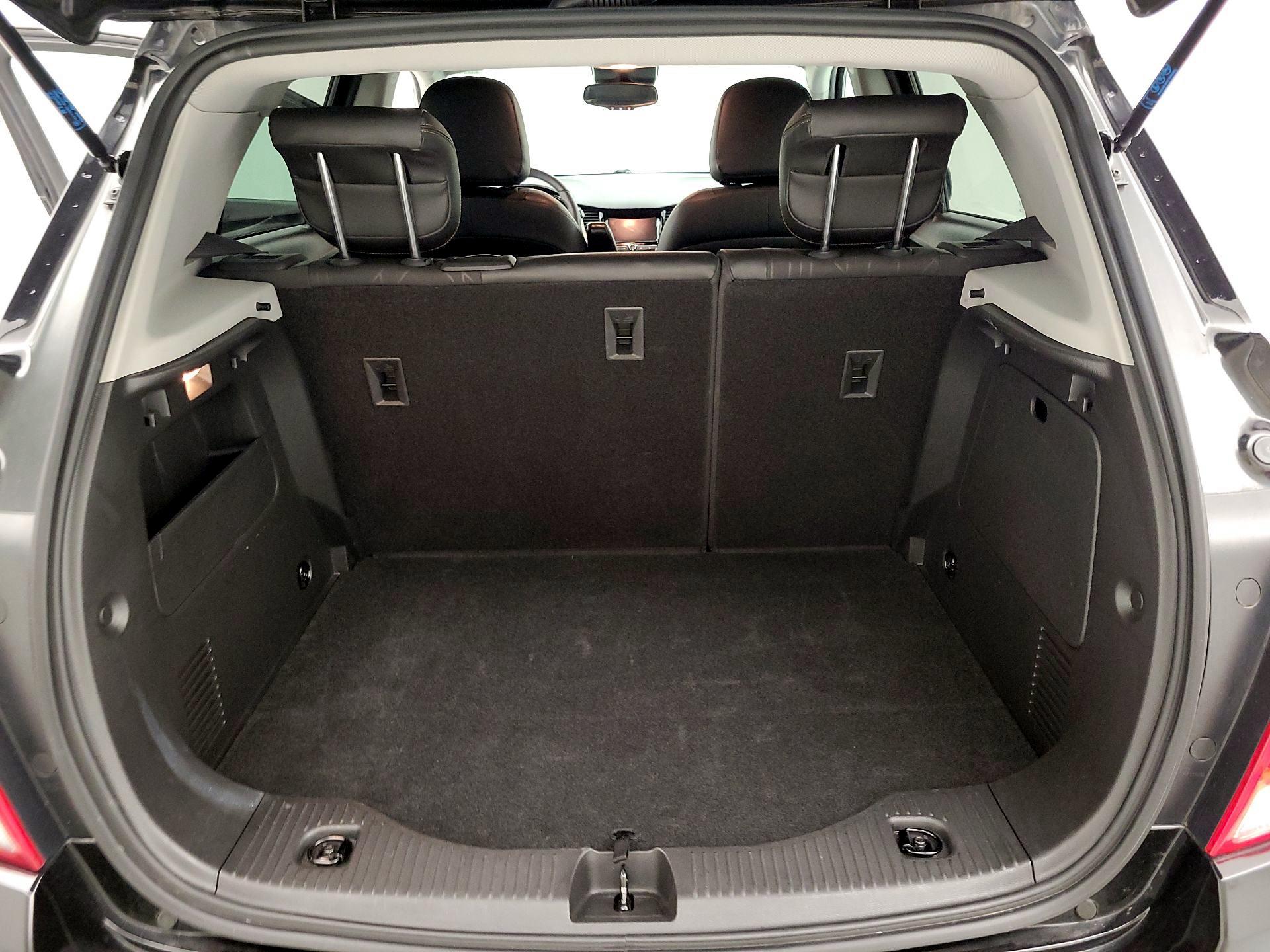 Thumbnail: 2021 Chevrolet Trax - 19