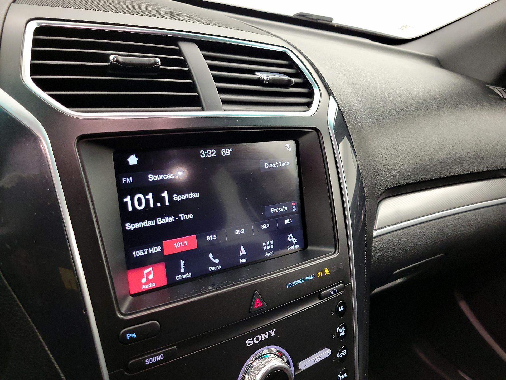 Thumbnail: 2019 Ford Explorer - 16