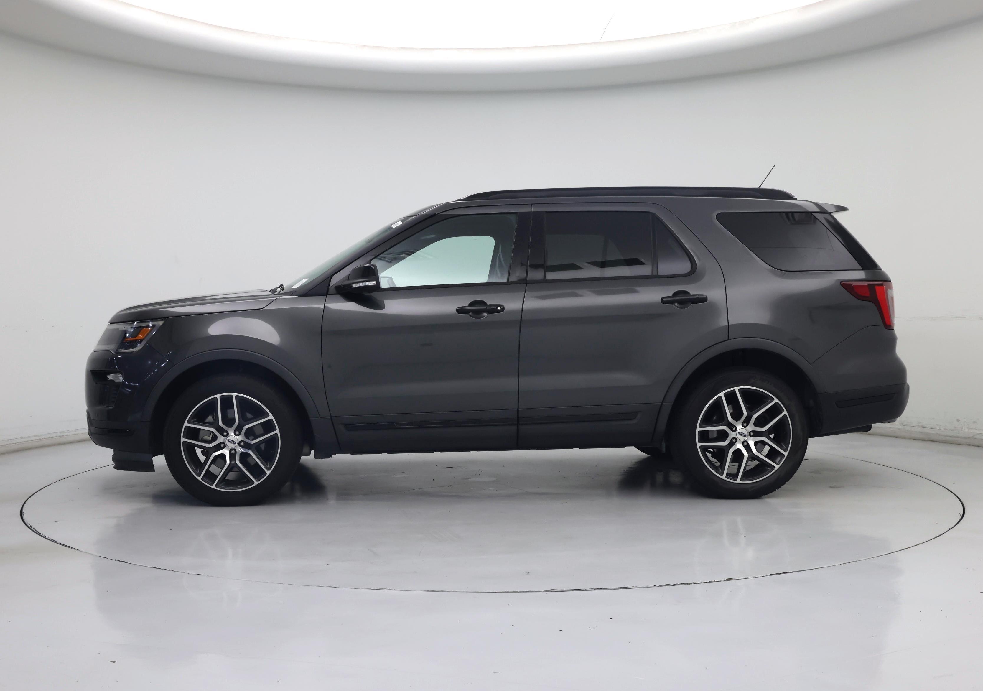 Thumbnail: 2019 Ford Explorer - 3