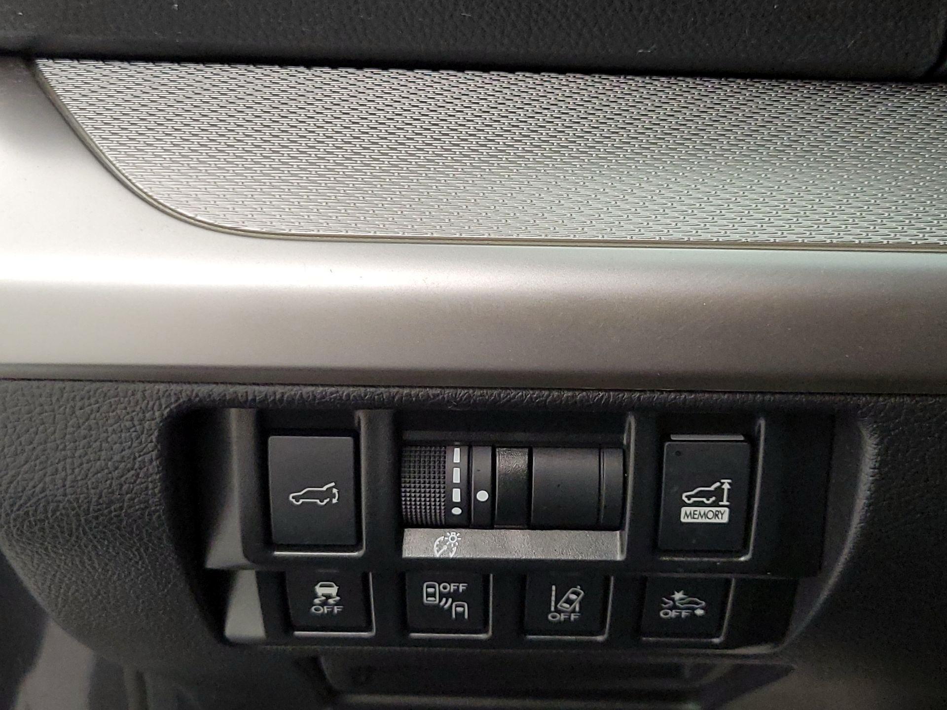 Thumbnail: 2018 Subaru Outback - 13