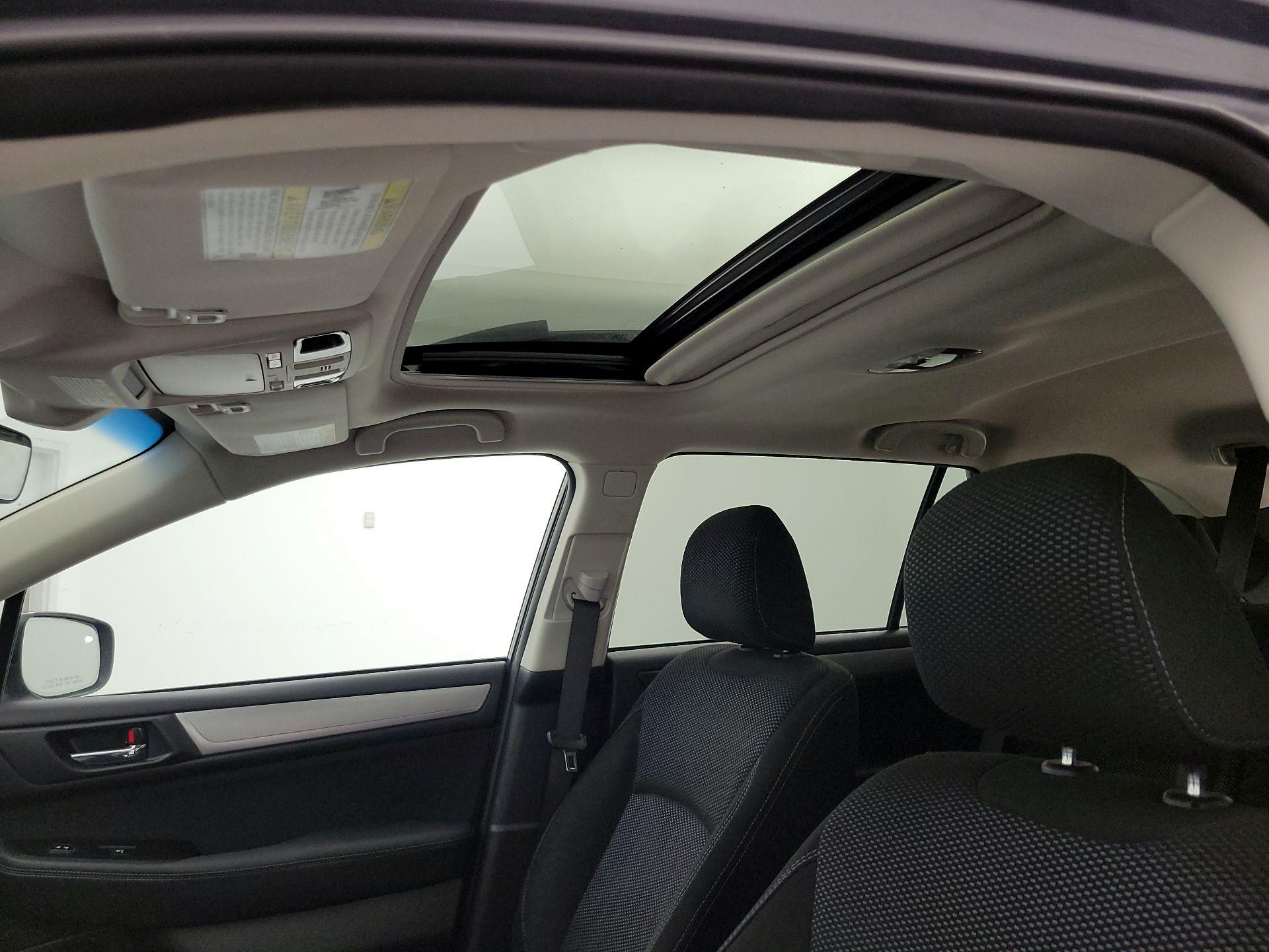 Thumbnail: 2018 Subaru Outback - 18