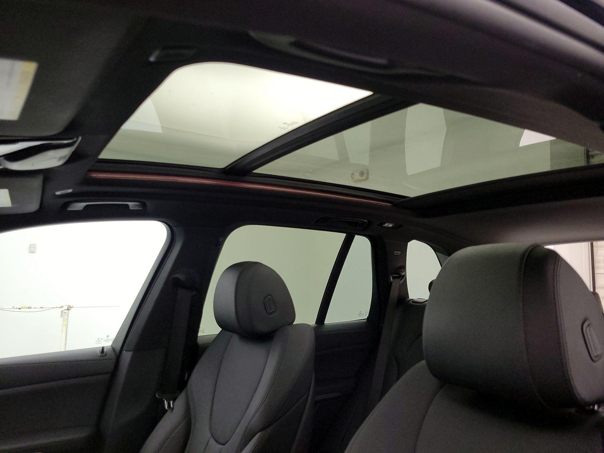 Thumbnail: 2020 BMW X5 - 19