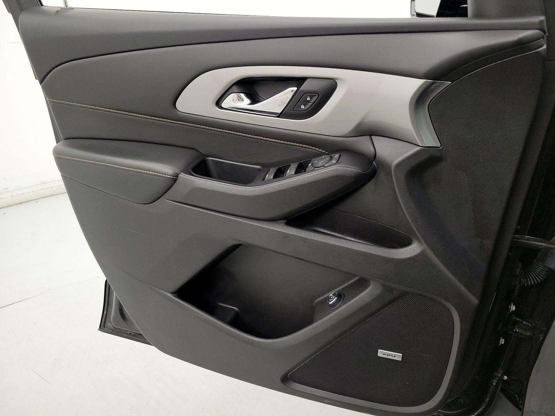 Thumbnail: 2019 Chevrolet Traverse - 12