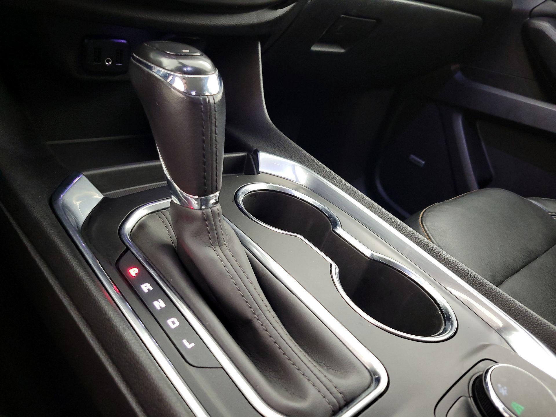 Thumbnail: 2019 Chevrolet Traverse - 18