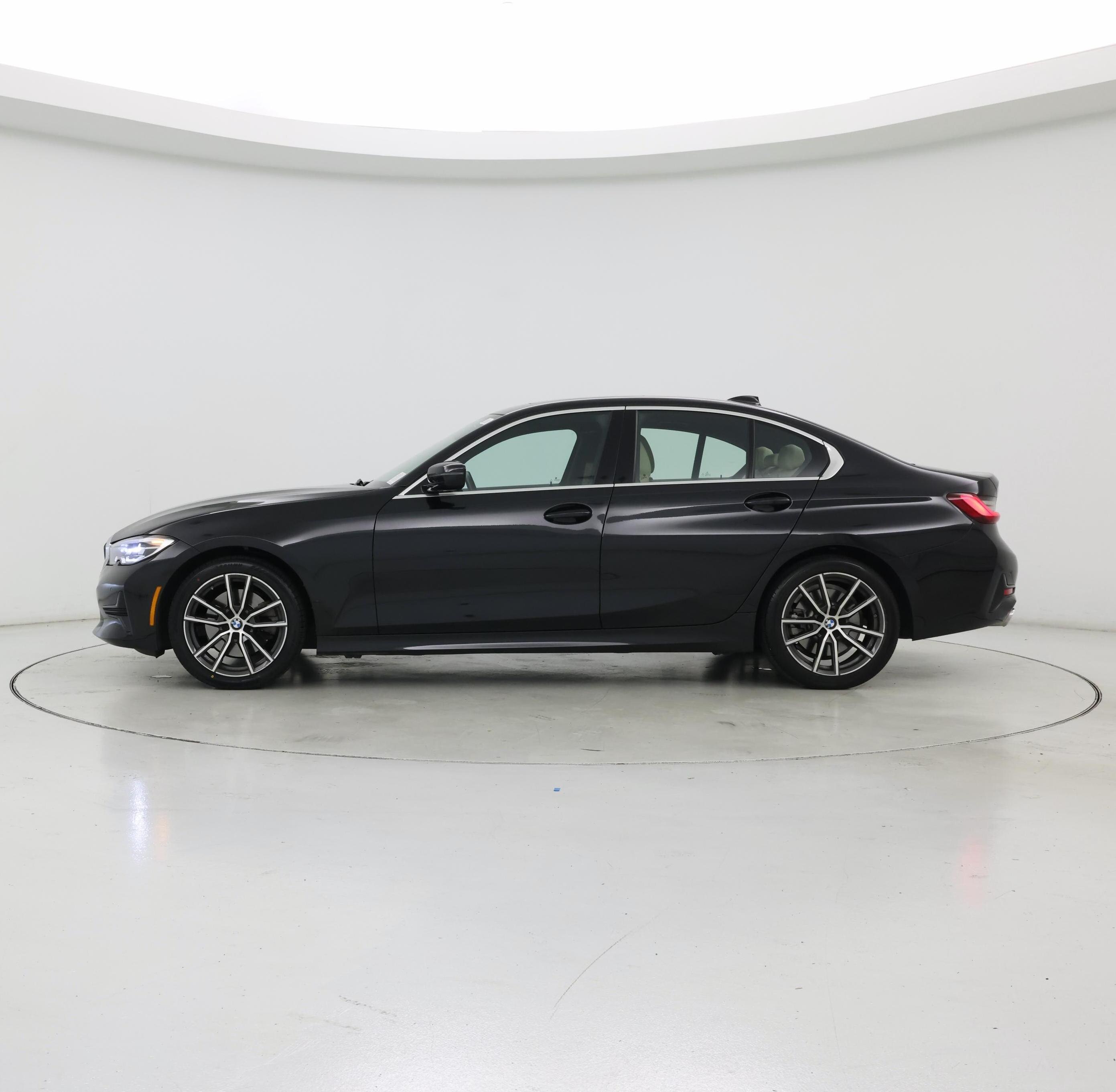 Thumbnail: 2022 BMW 3 Series - 3