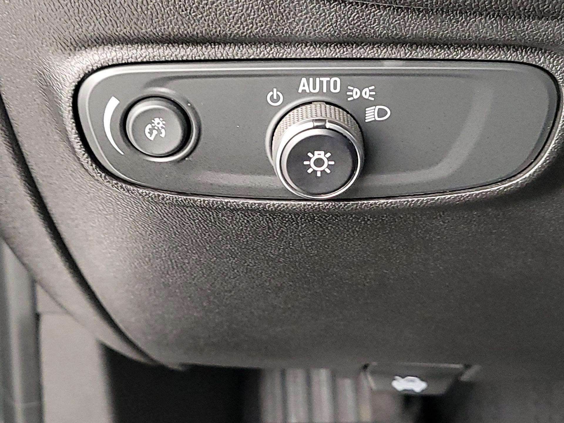Thumbnail: 2021 Chevrolet Equinox - 13