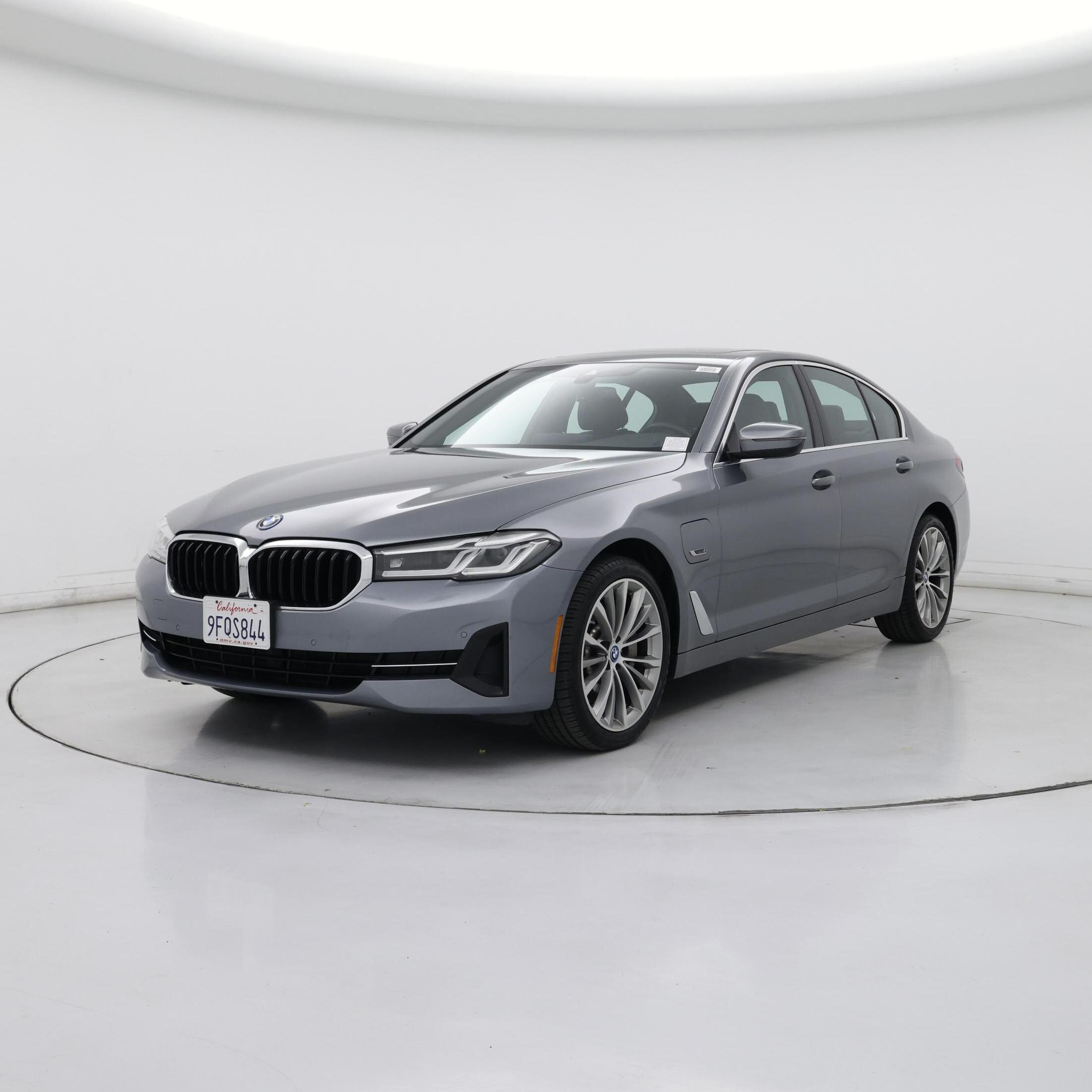 Thumbnail: 2023 BMW 5 Series - 4