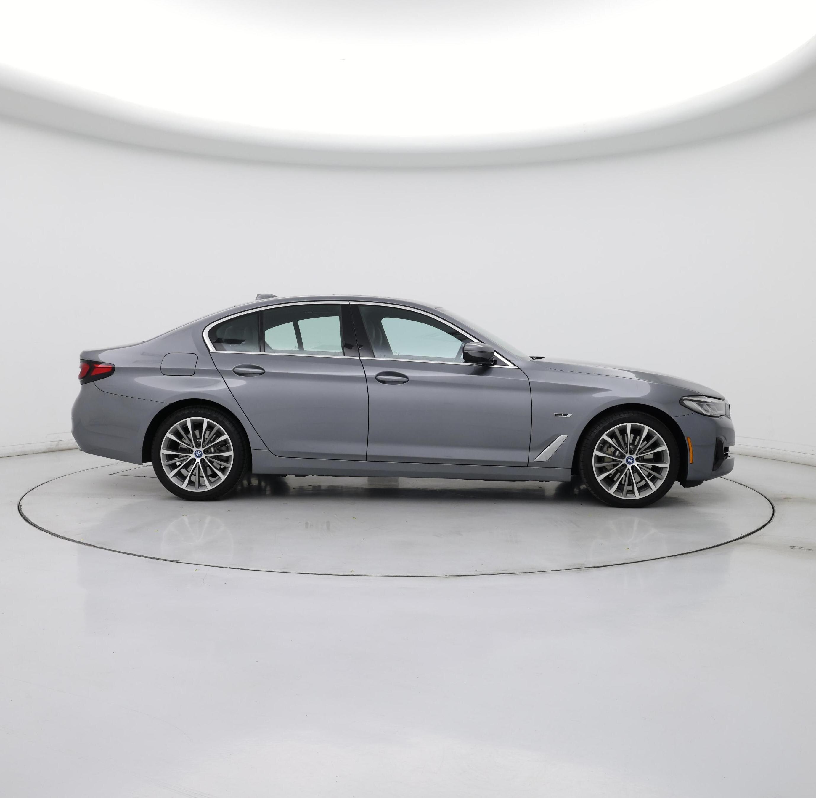 Thumbnail: 2023 BMW 5 Series - 7