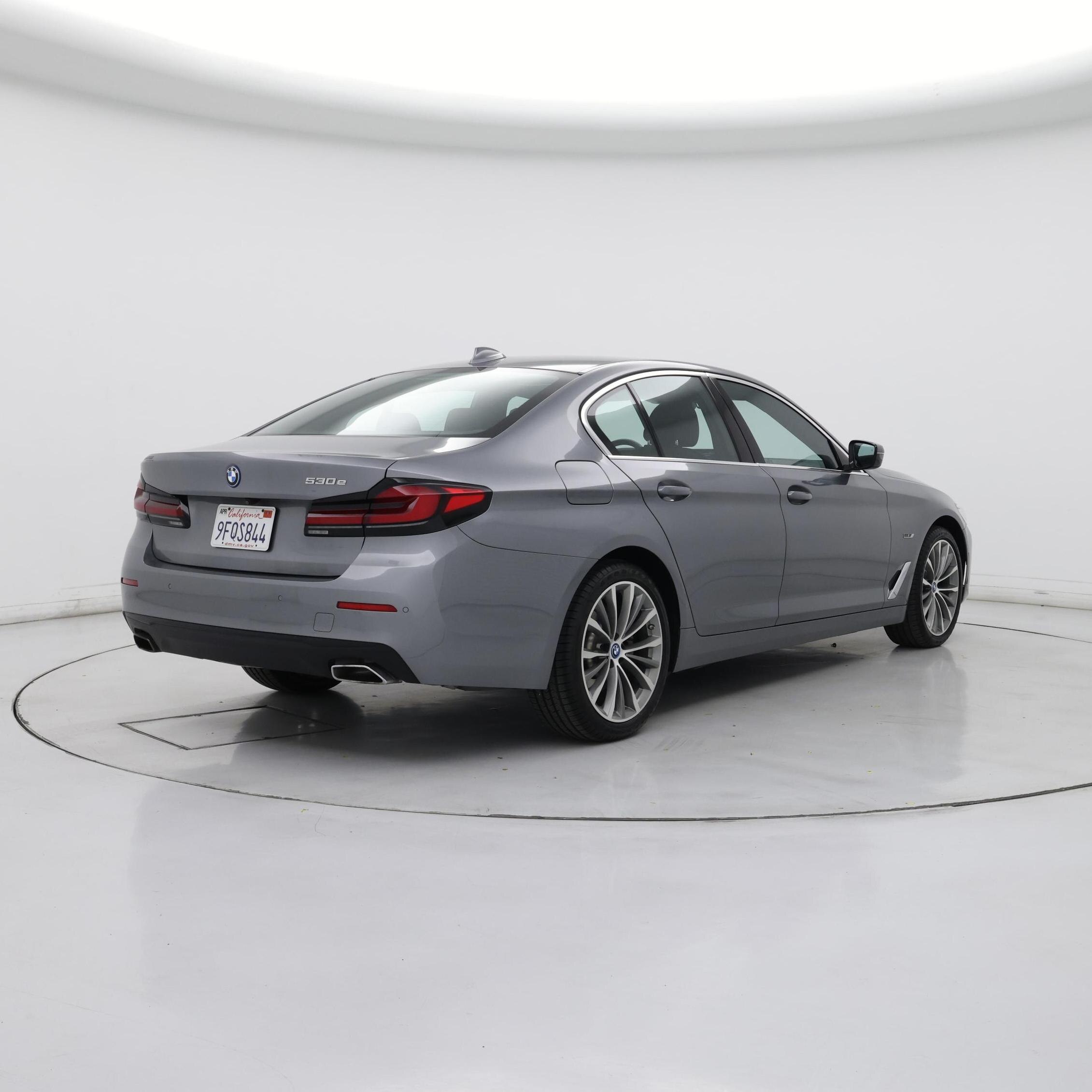 Thumbnail: 2023 BMW 5 Series - 8
