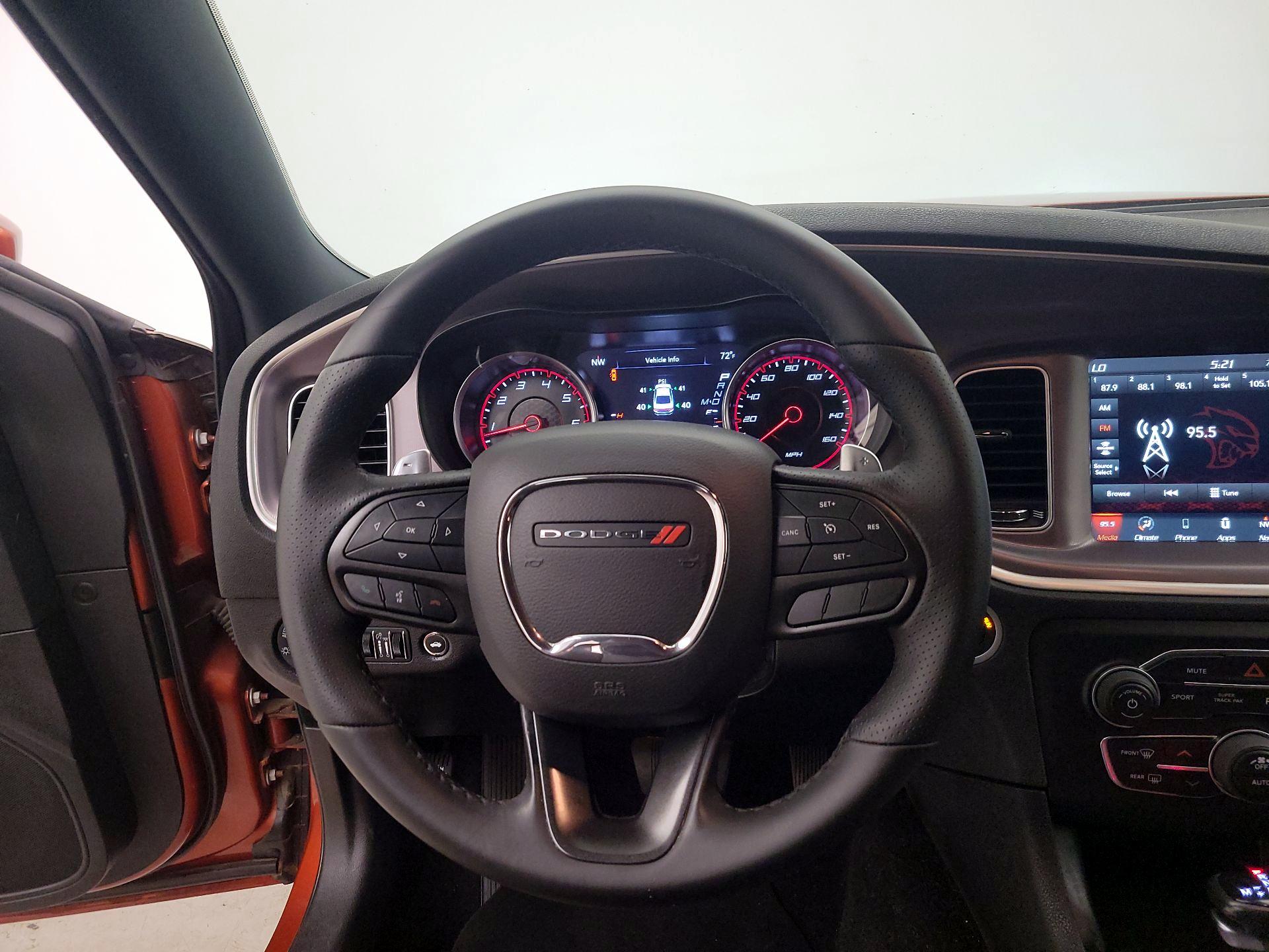 Thumbnail: 2022 Dodge Charger - 10