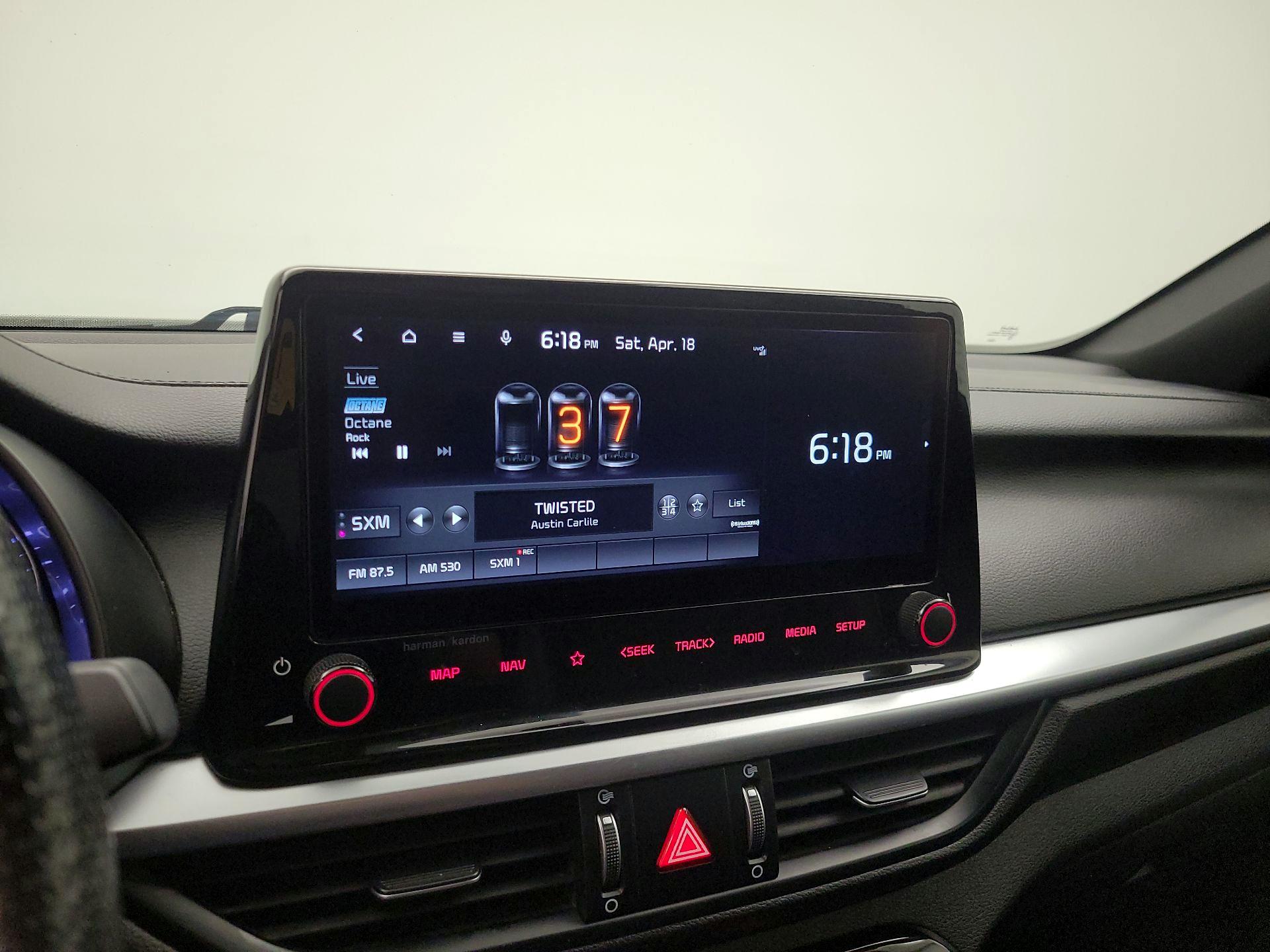 Thumbnail: 2022 Kia Forte - 16