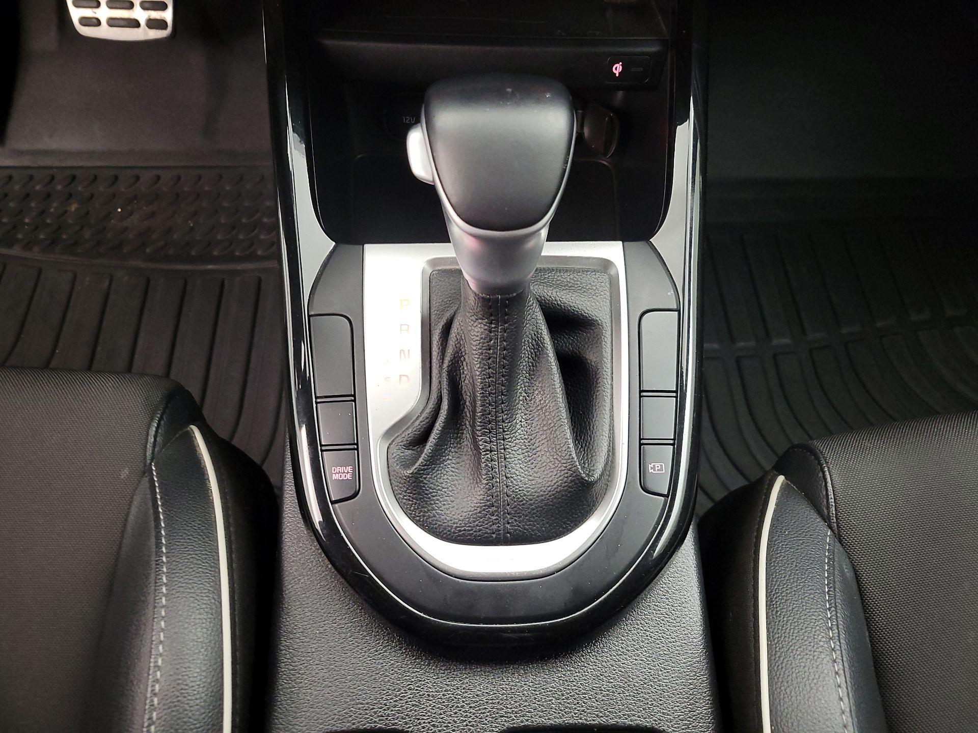 Thumbnail: 2022 Kia Forte - 18