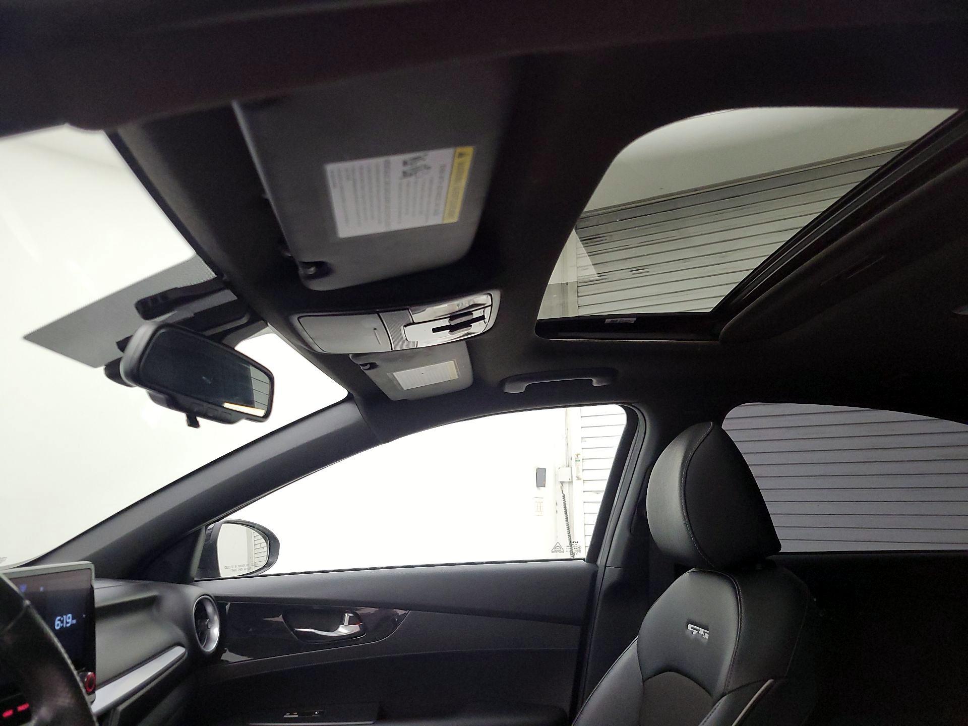 Thumbnail: 2022 Kia Forte - 20