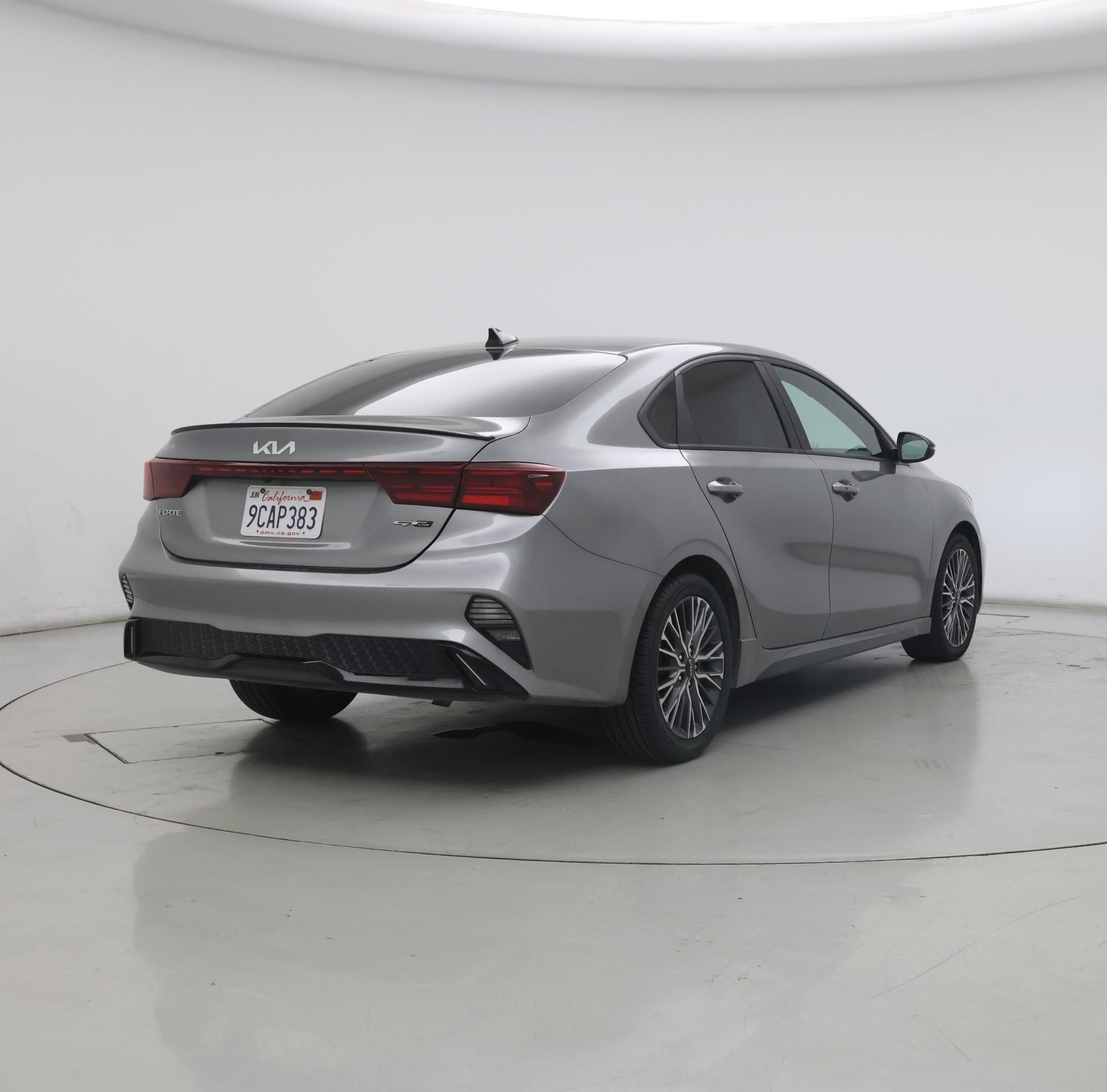 Thumbnail: 2022 Kia Forte - 8