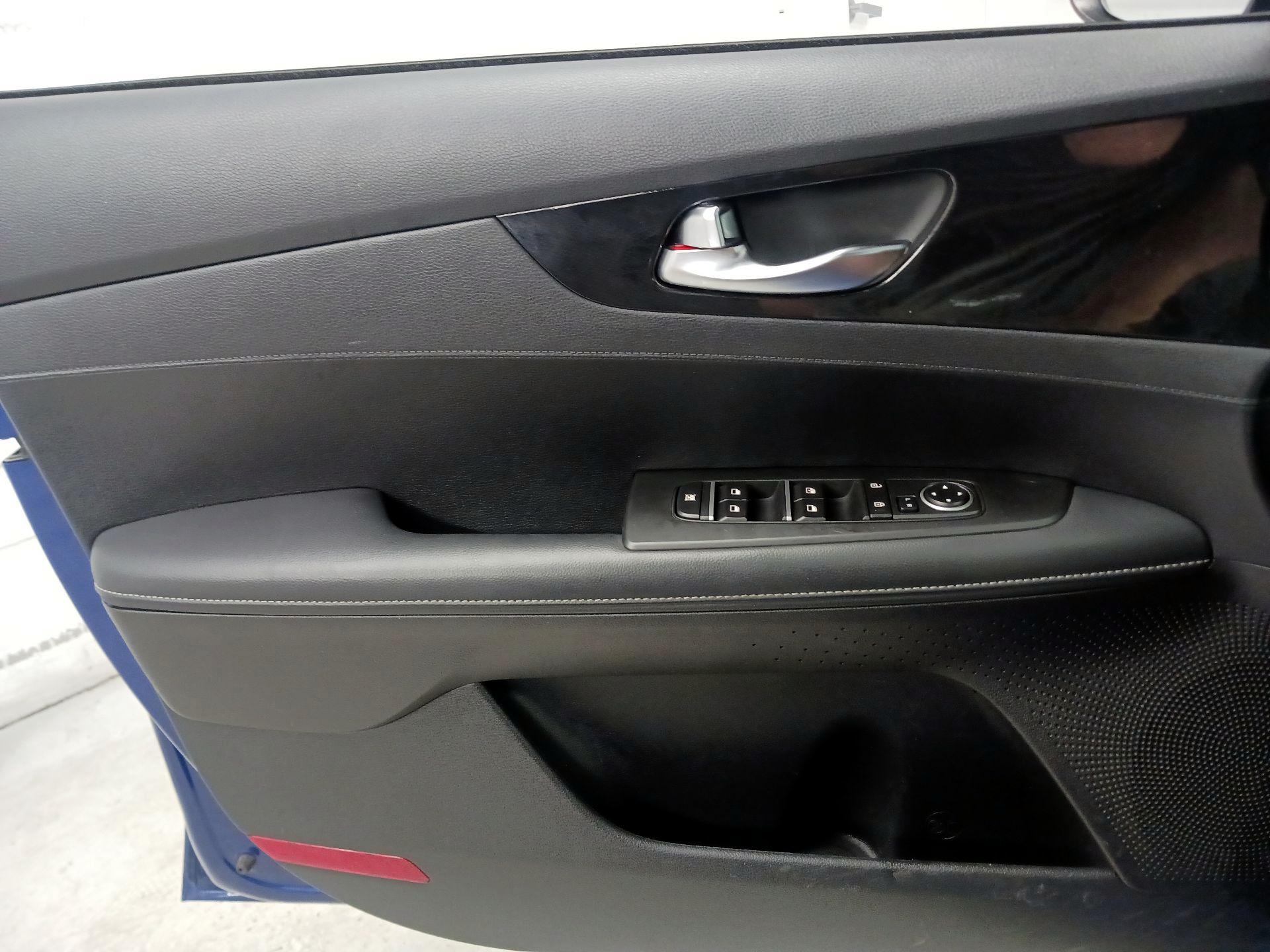 Thumbnail: 2024 Kia Forte - 12