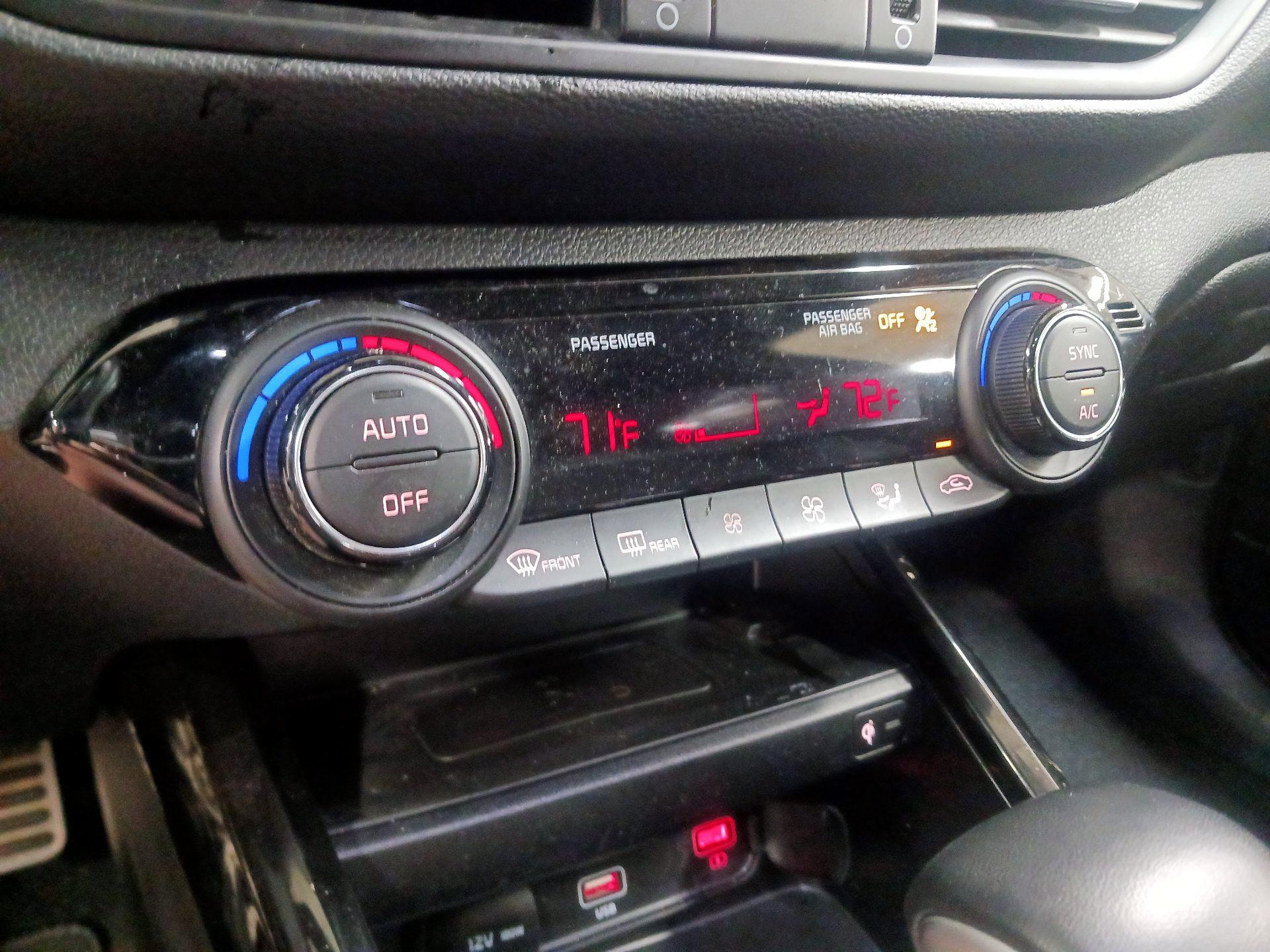 Thumbnail: 2024 Kia Forte - 16