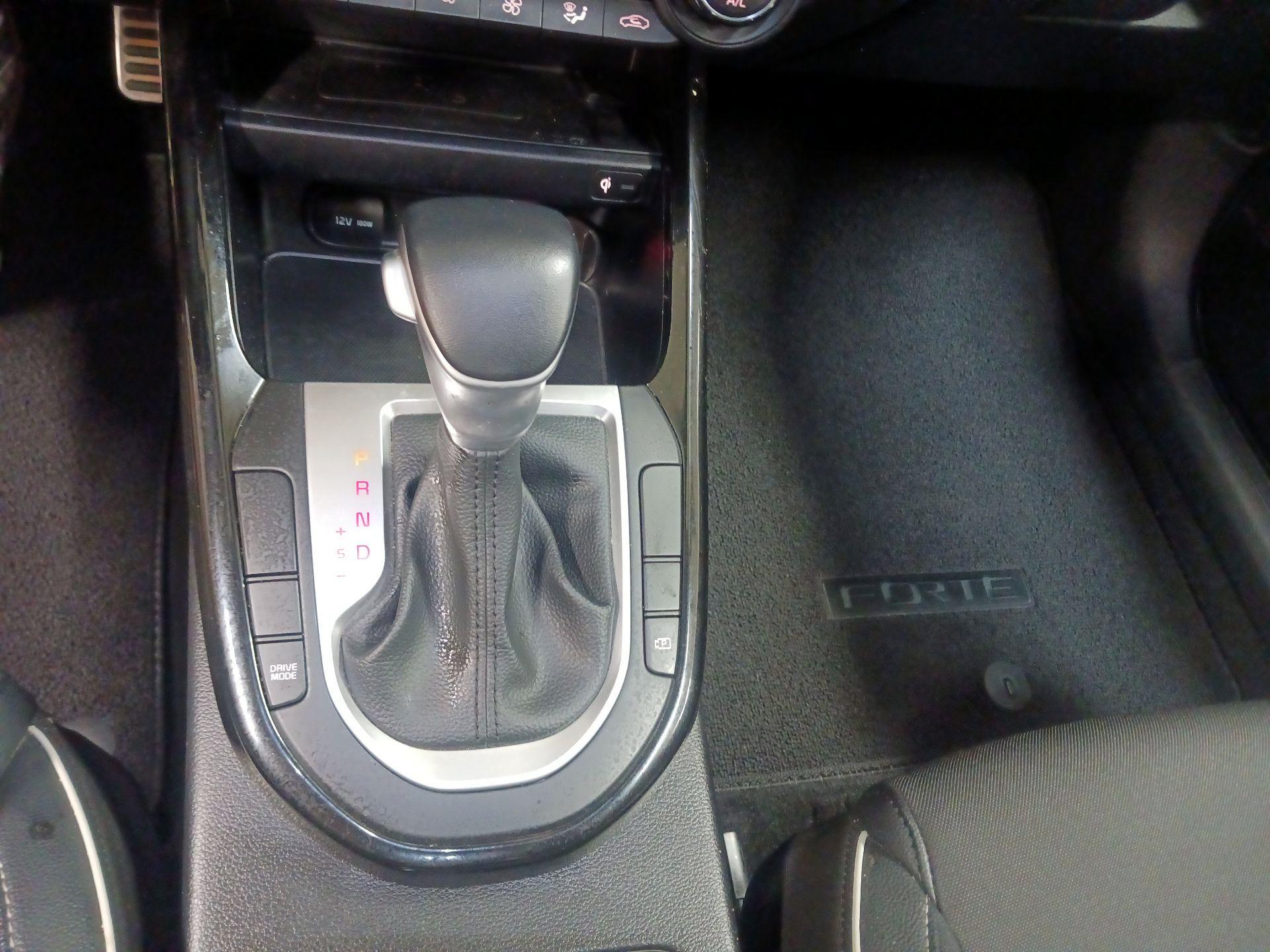 Thumbnail: 2024 Kia Forte - 17