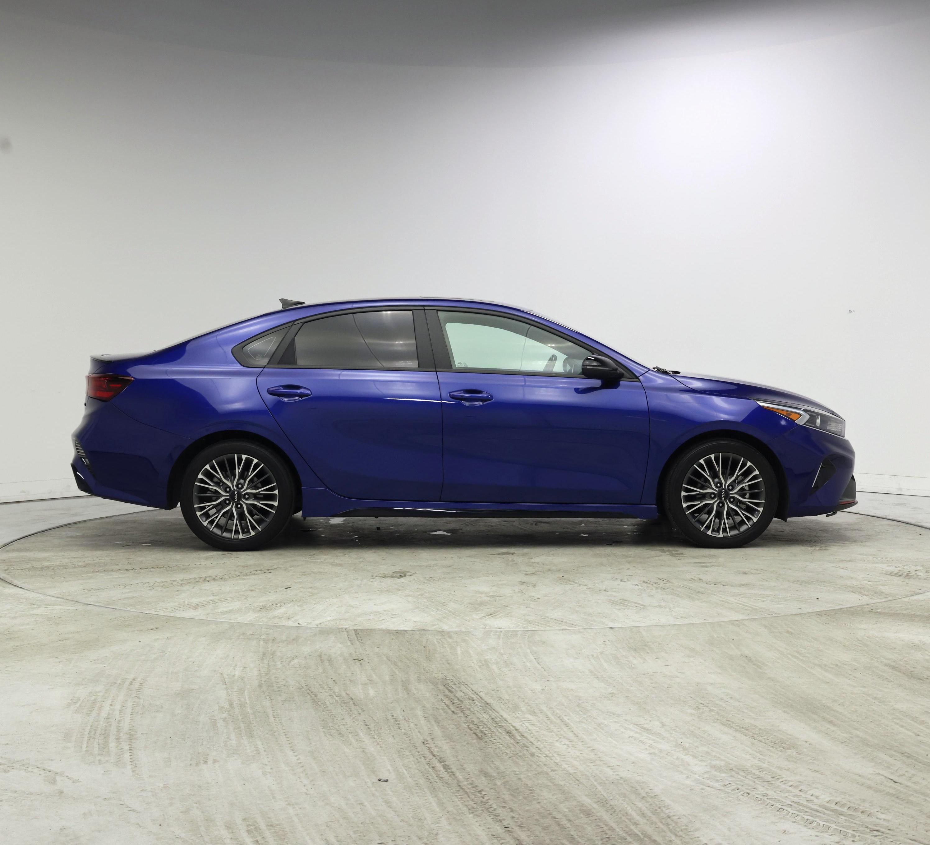 Thumbnail: 2024 Kia Forte - 7