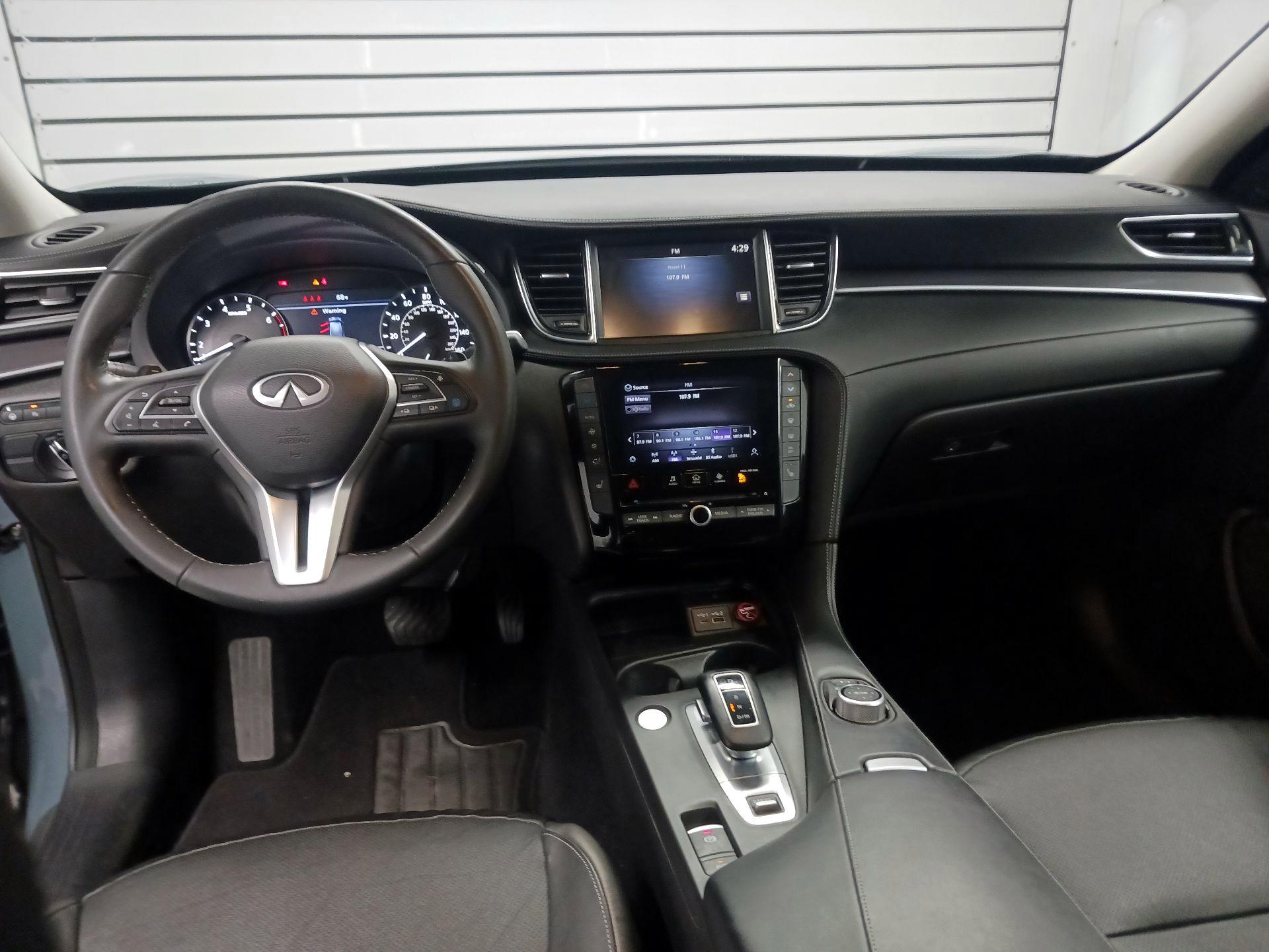 Thumbnail: 2023 INFINITI QX50 - 9