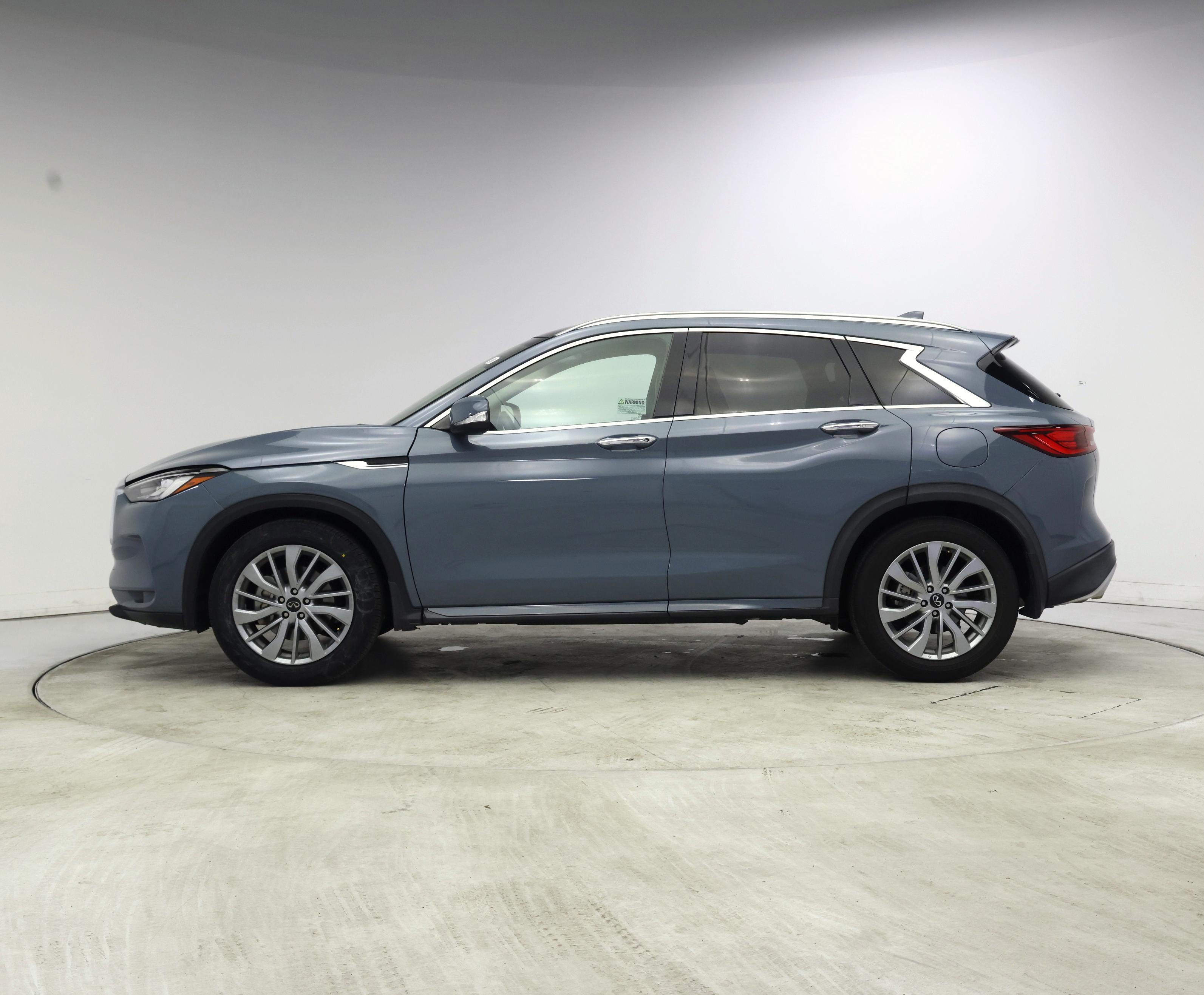 Thumbnail: 2023 INFINITI QX50 - 3