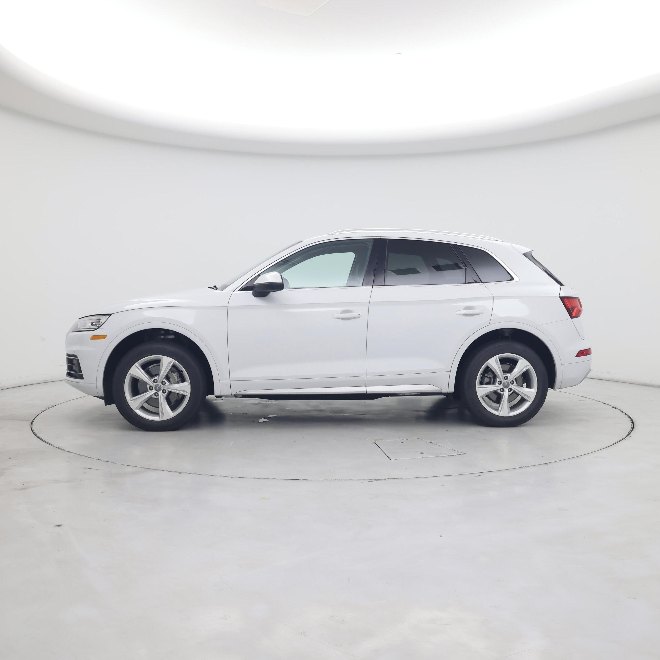 Thumbnail: 2020 Audi Q5 - 3