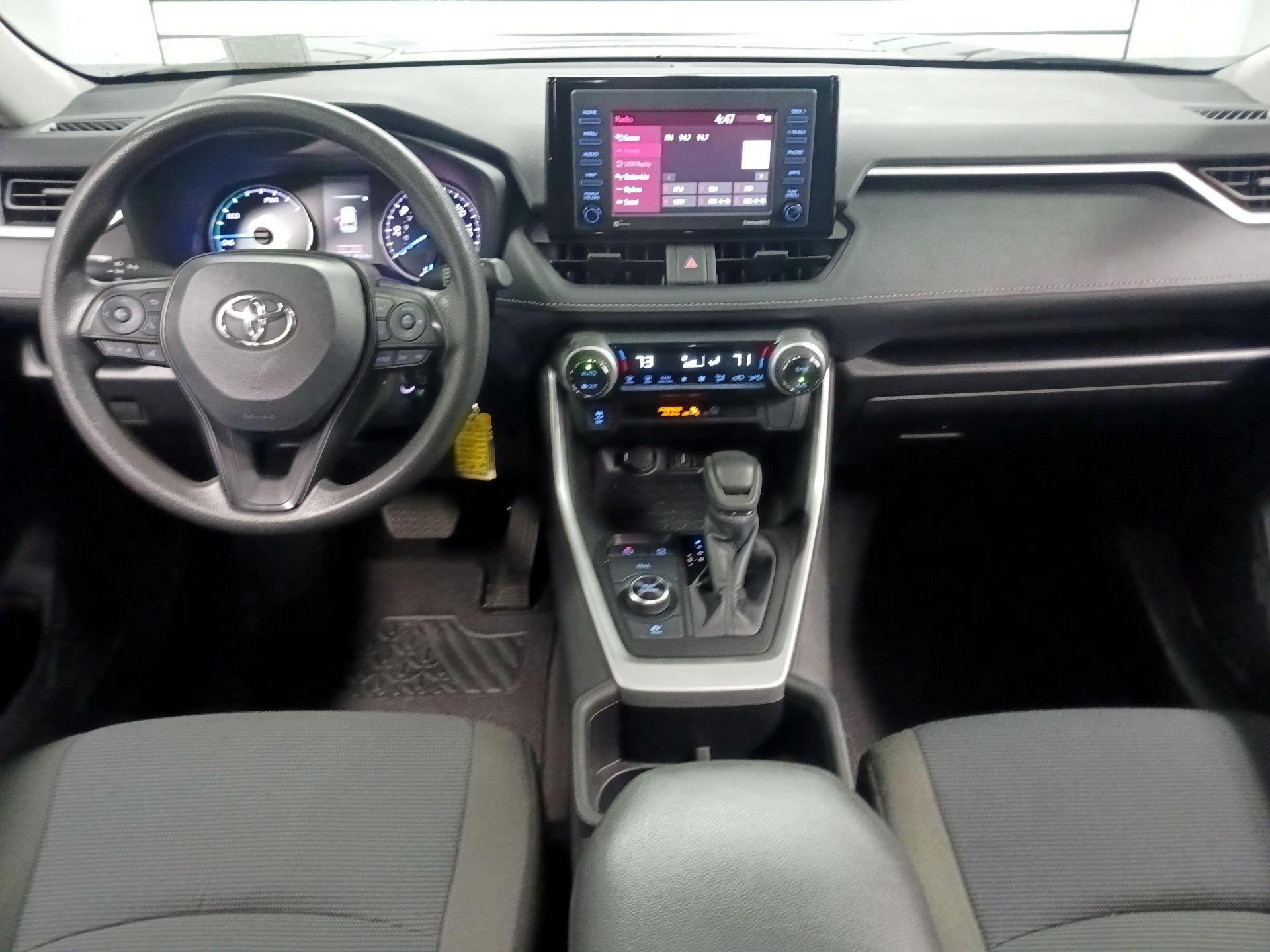 Thumbnail: 2022 Toyota RAV4 - 9