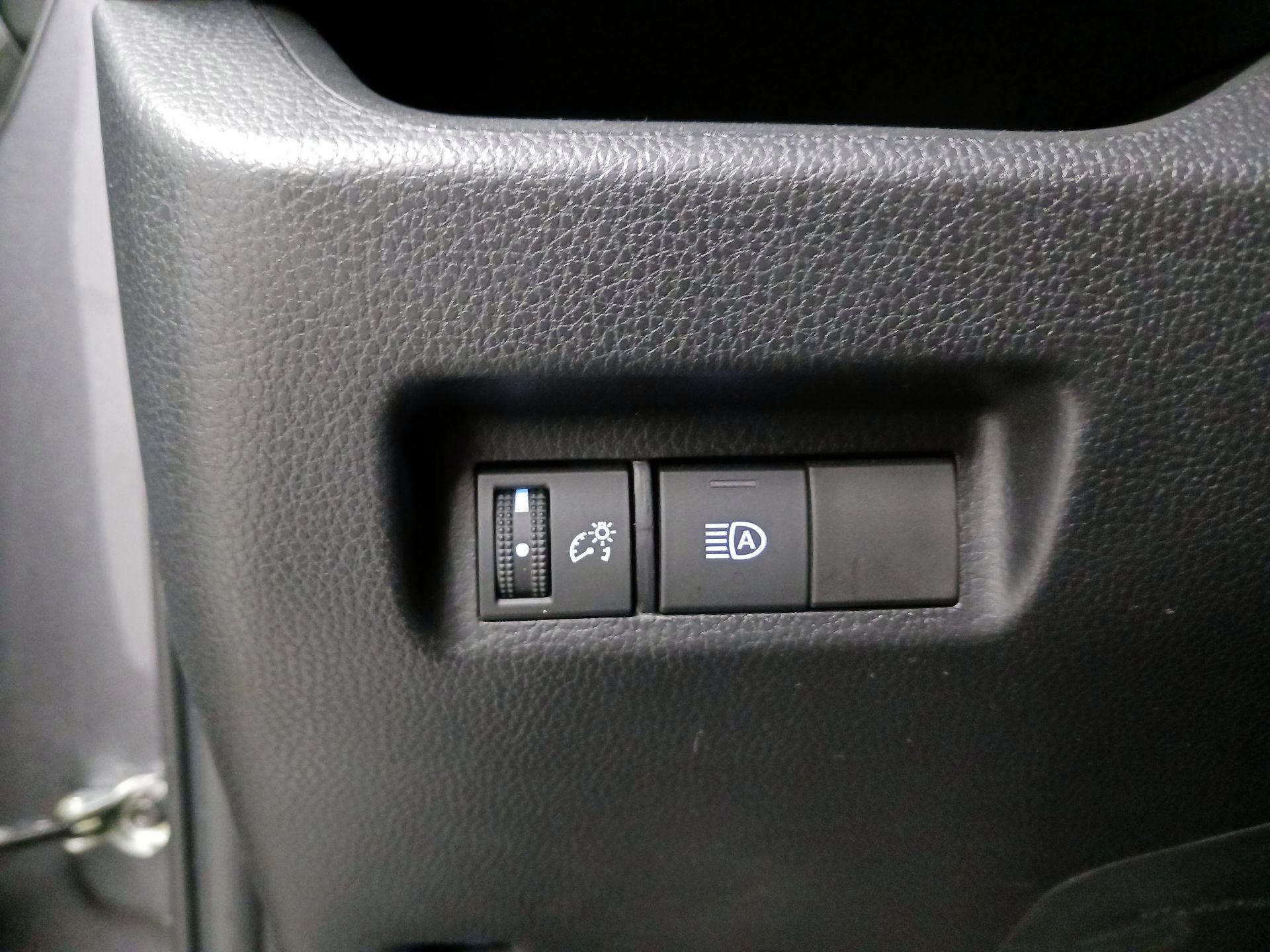 Thumbnail: 2022 Toyota RAV4 - 13