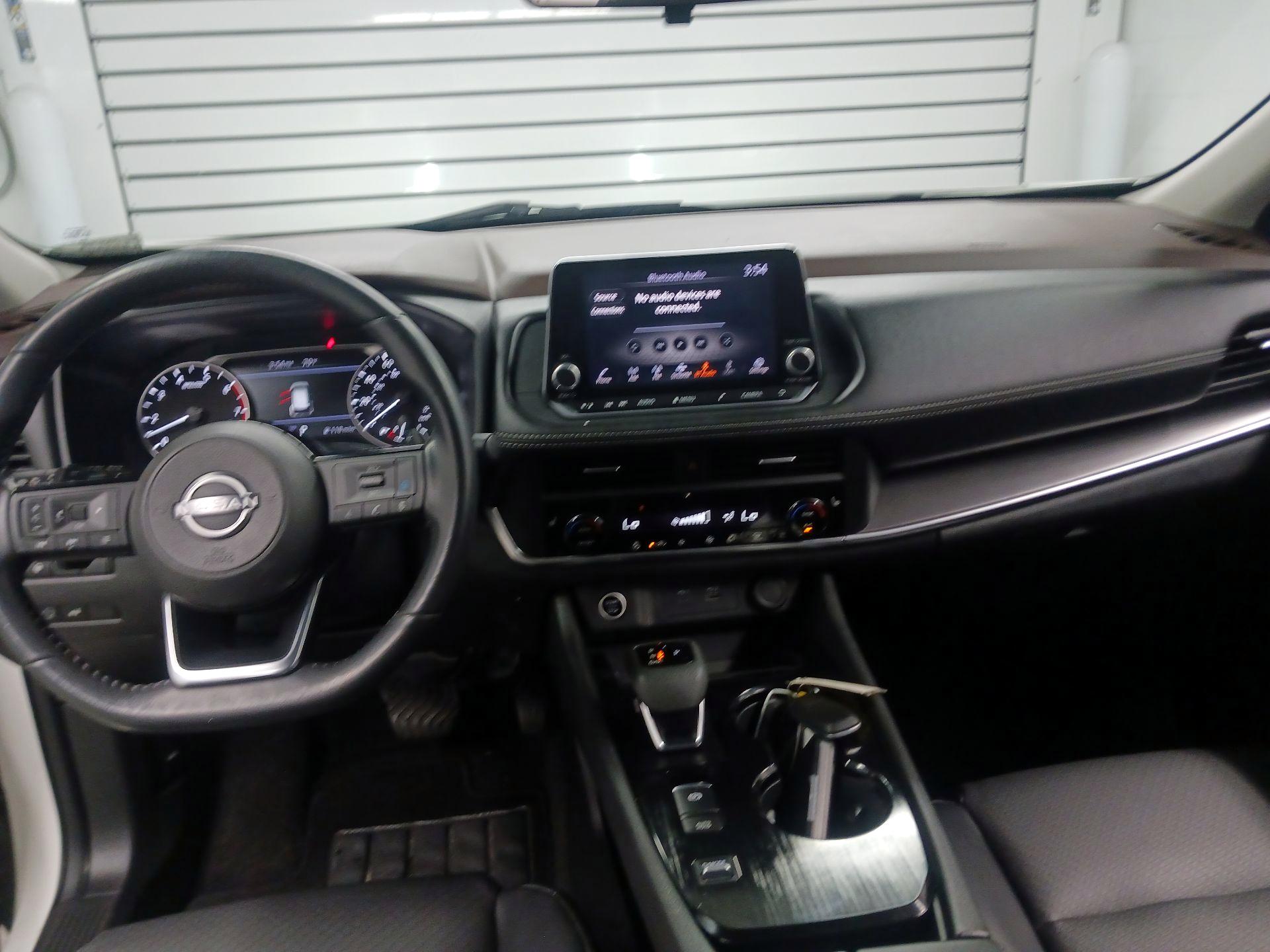 Thumbnail: 2023 Nissan Rogue - 11