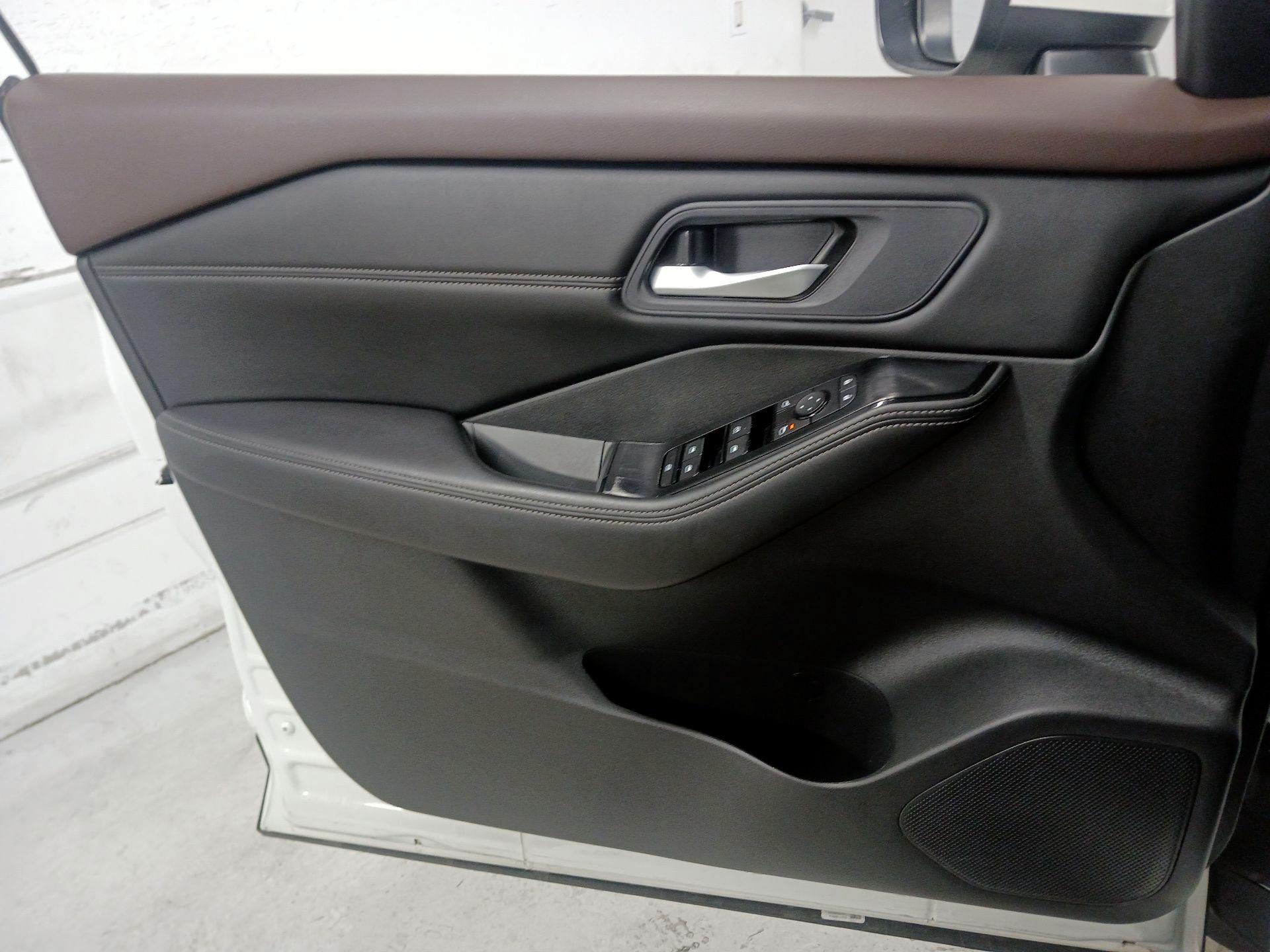 Thumbnail: 2023 Nissan Rogue - 13