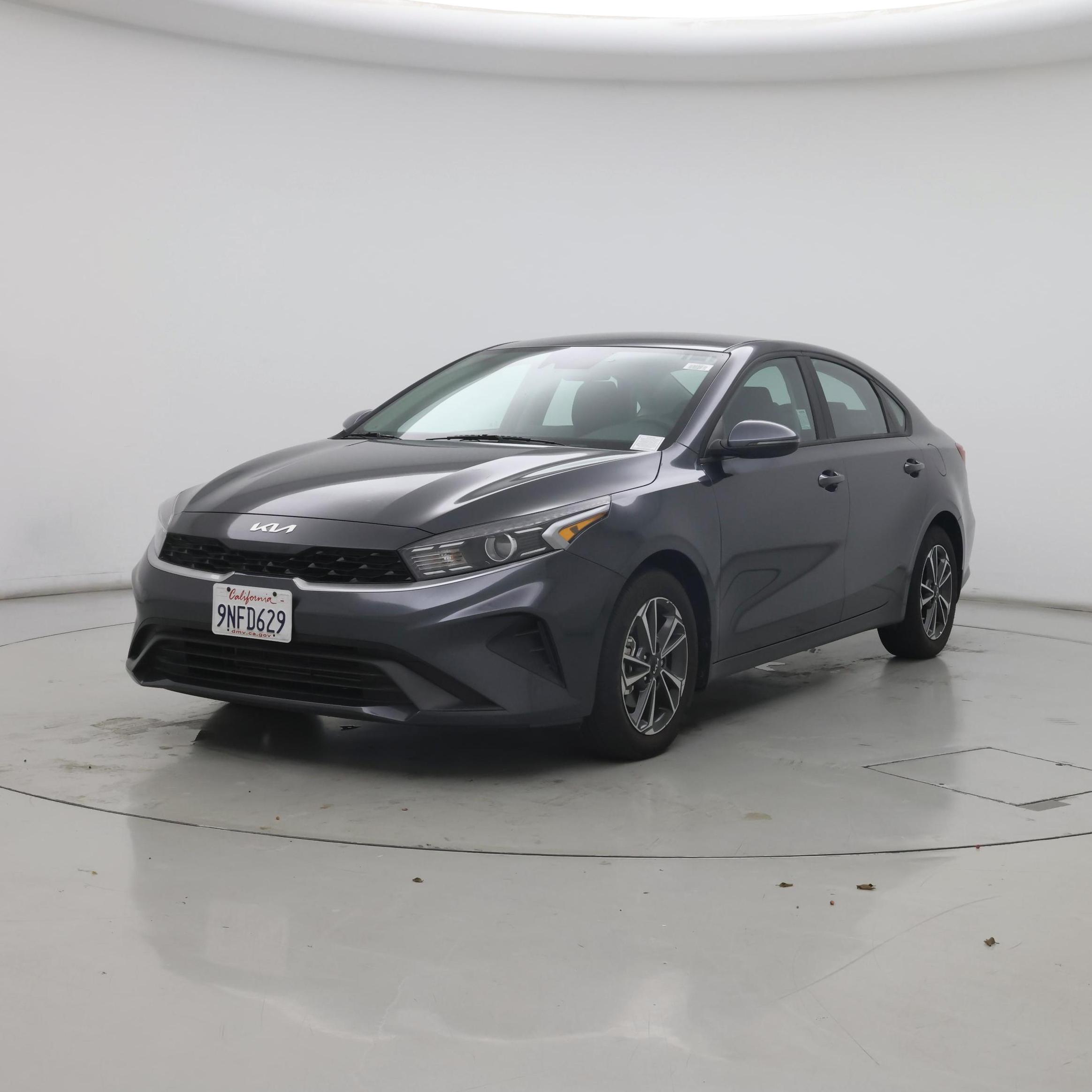 Thumbnail: 2024 Kia Forte - 4