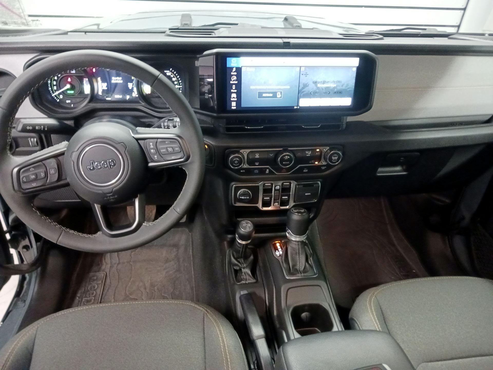 Thumbnail: 2025 Jeep Wrangler - 9