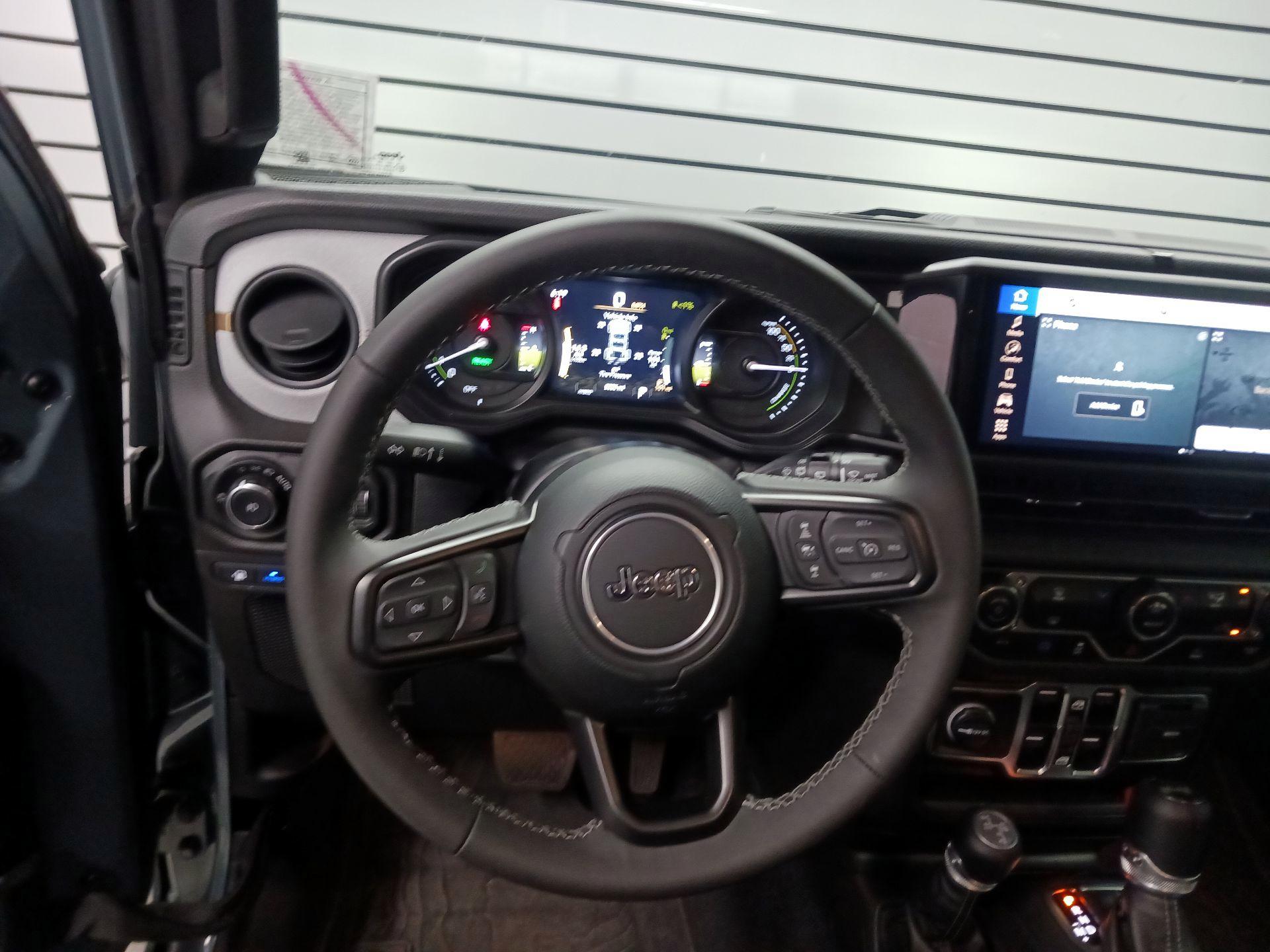 Thumbnail: 2025 Jeep Wrangler - 10