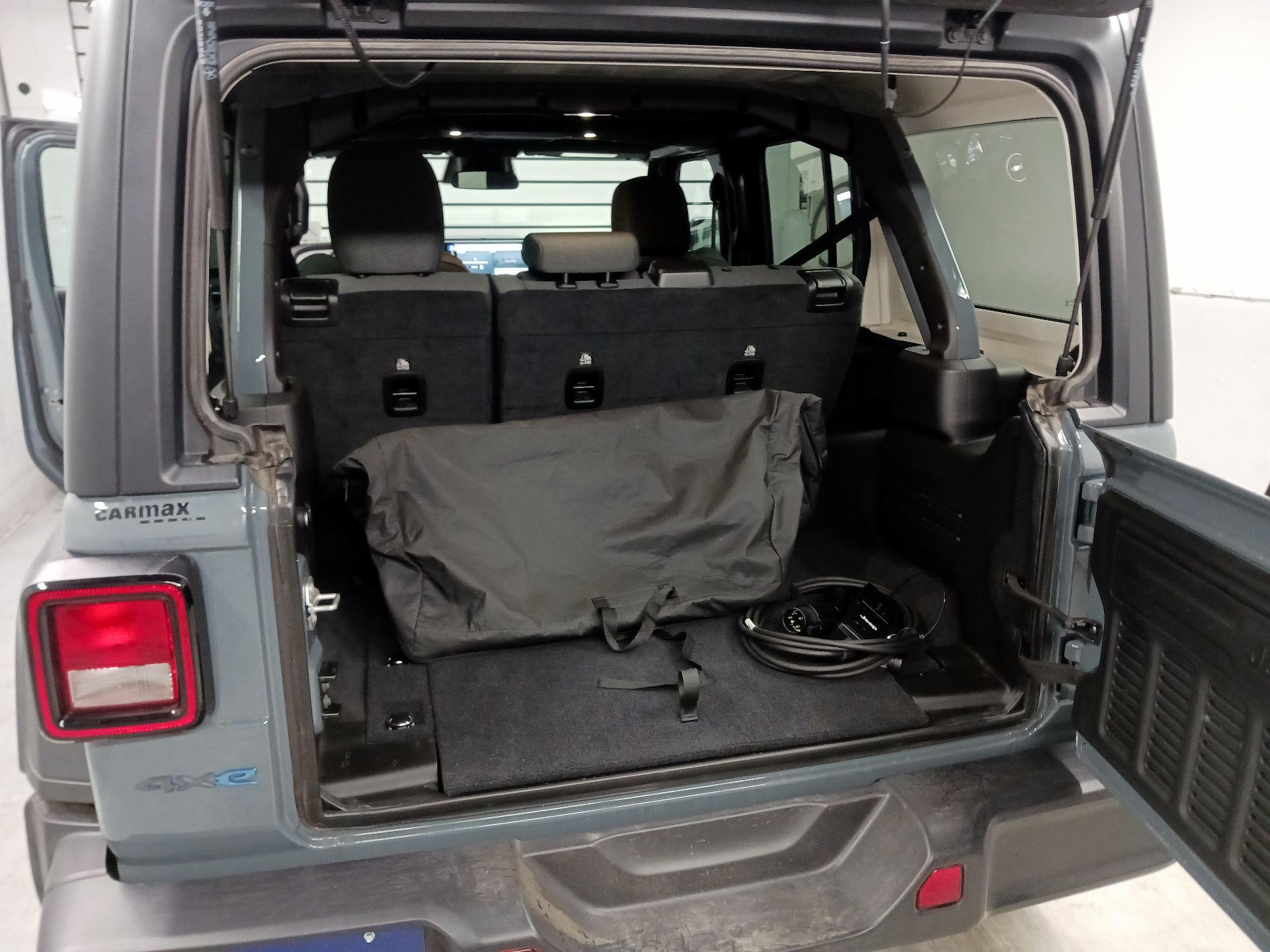 Thumbnail: 2025 Jeep Wrangler - 17