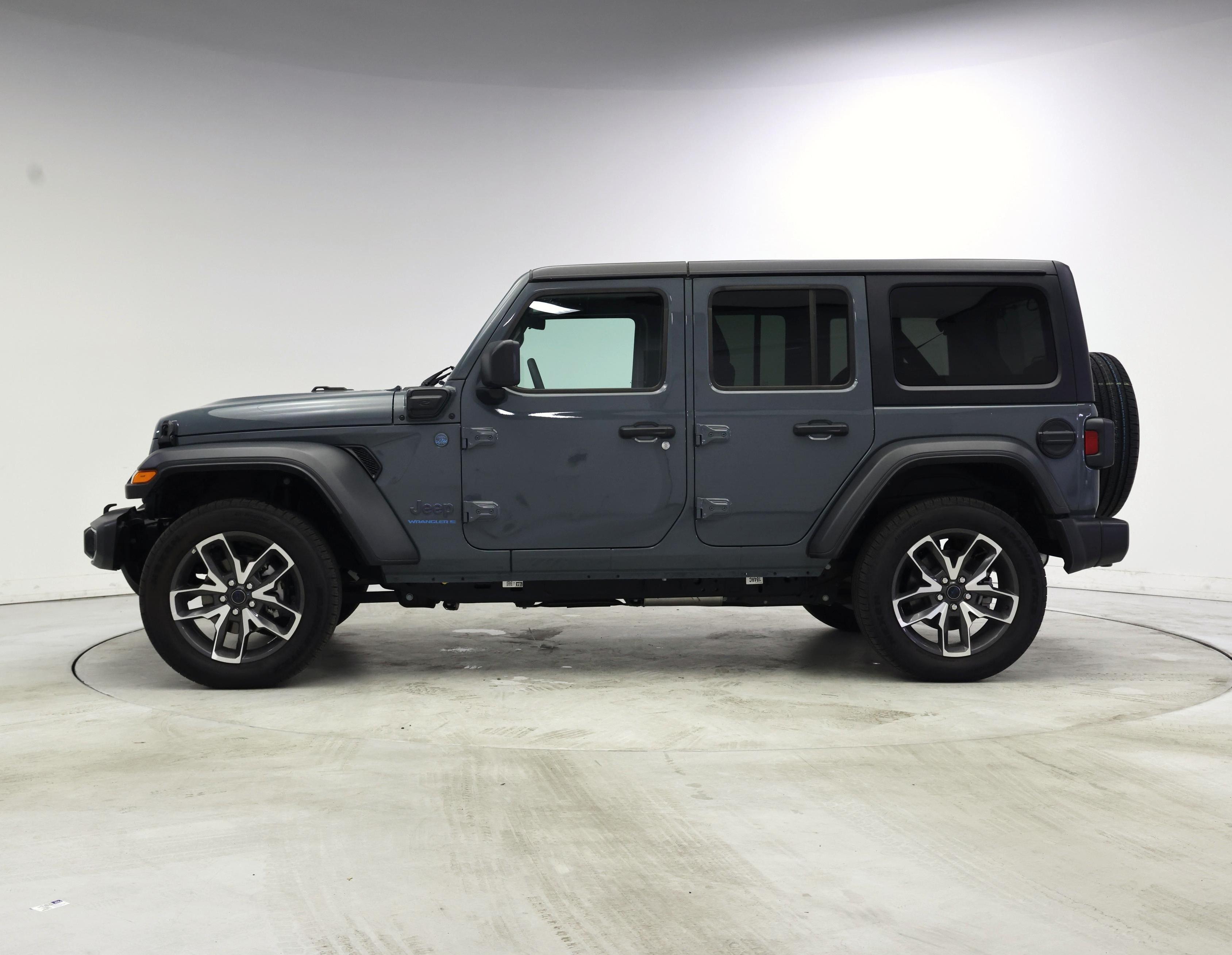 Thumbnail: 2025 Jeep Wrangler - 3