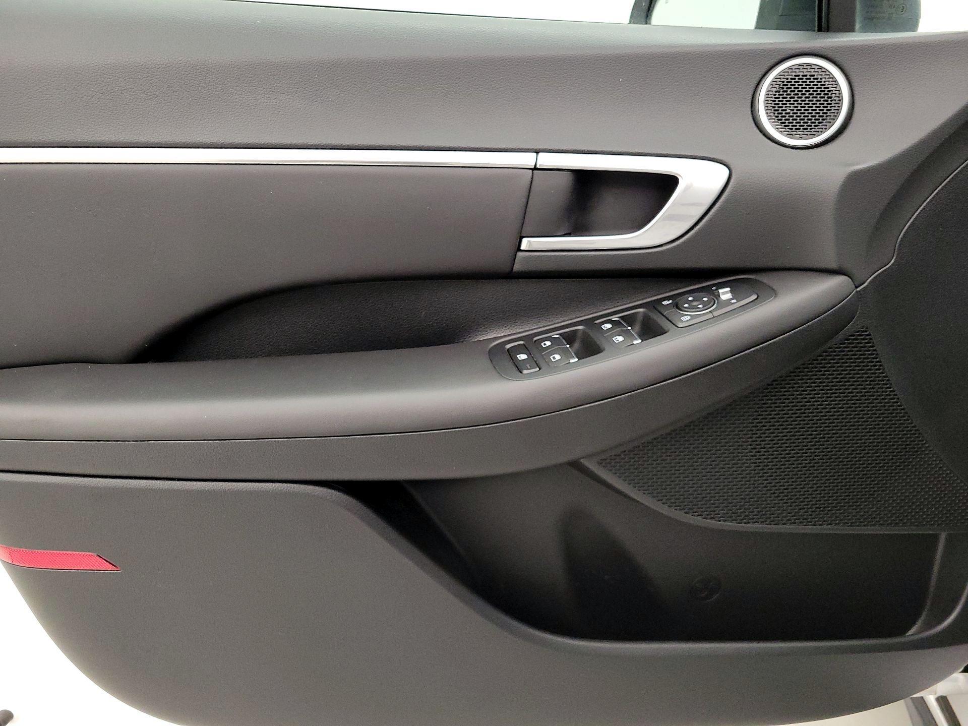 Thumbnail: 2023 Hyundai Sonata - 12
