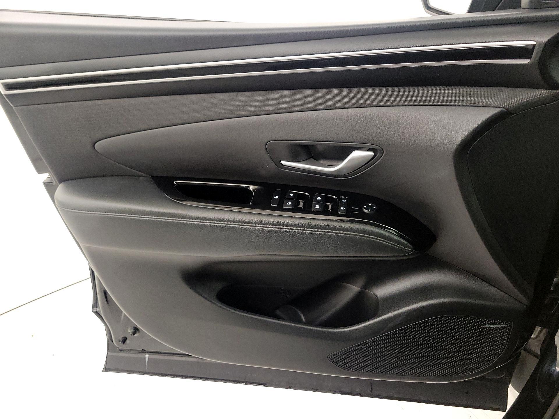 Thumbnail: 2022 Hyundai Tucson - 12