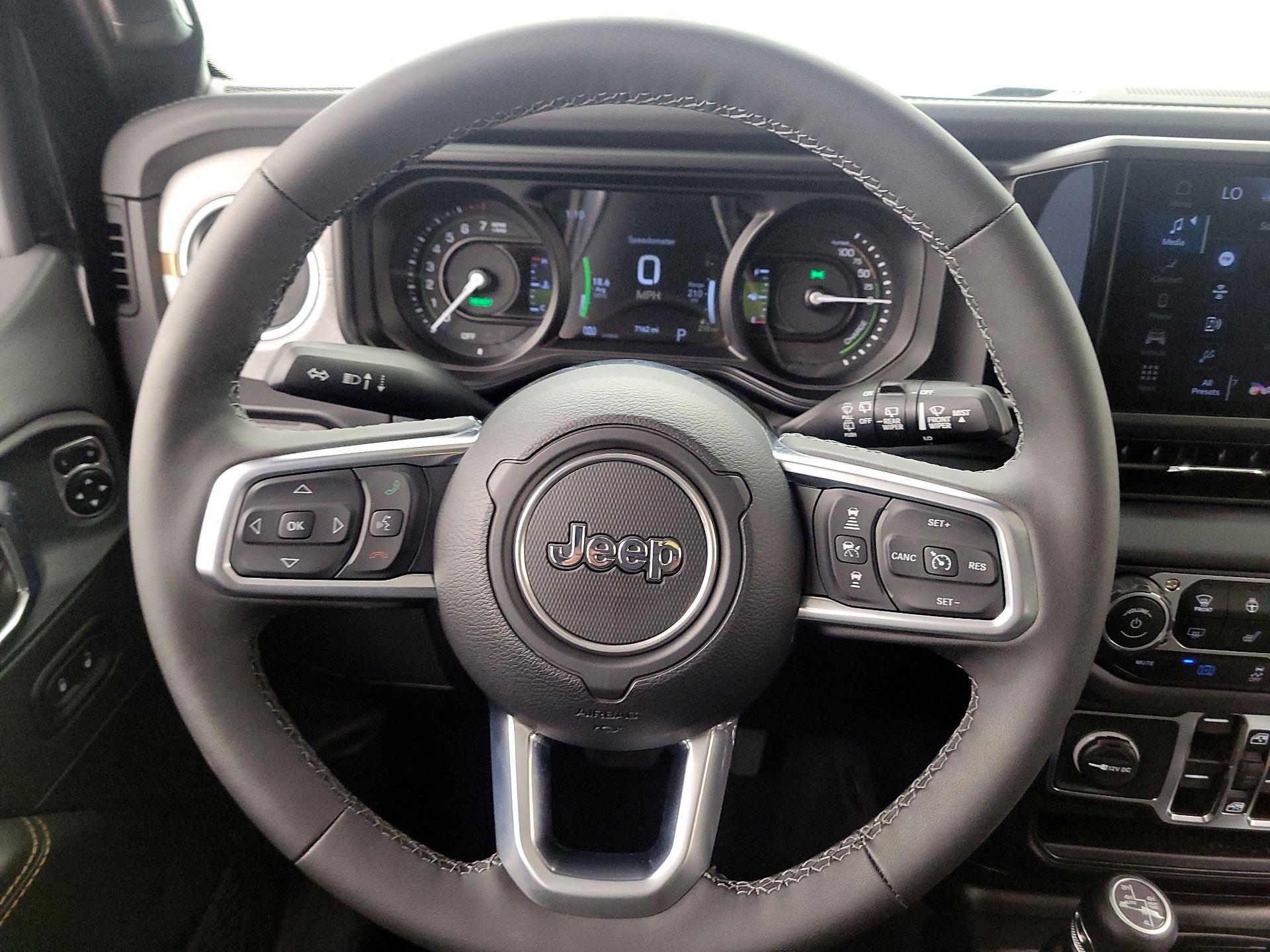 Thumbnail: 2025 Jeep Wrangler - 10