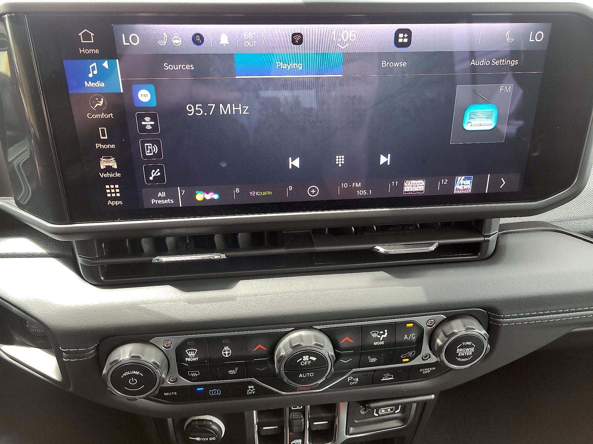 Thumbnail: 2025 Jeep Wrangler - 15