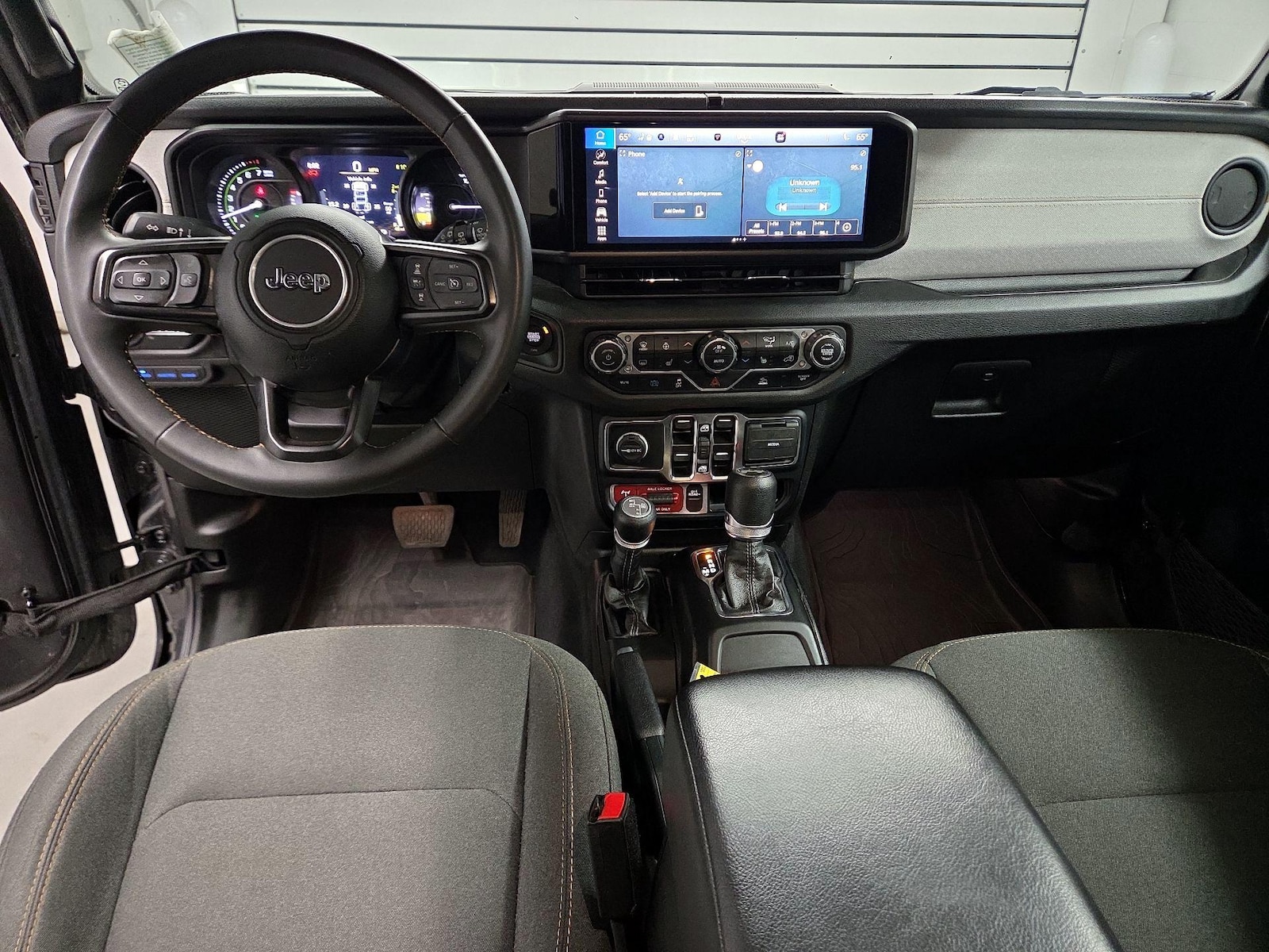 2024 Jeep Wrangler 4xe Willys 4XE - Photo 10