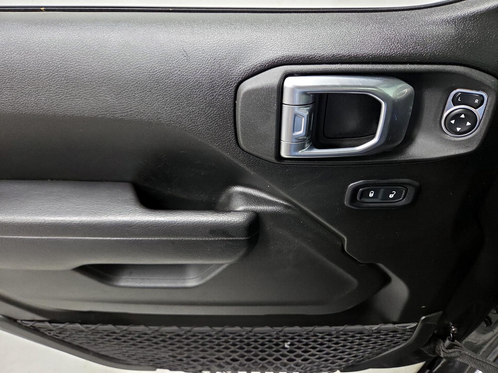 2024 Jeep Wrangler 4xe Willys 4XE - Photo 13