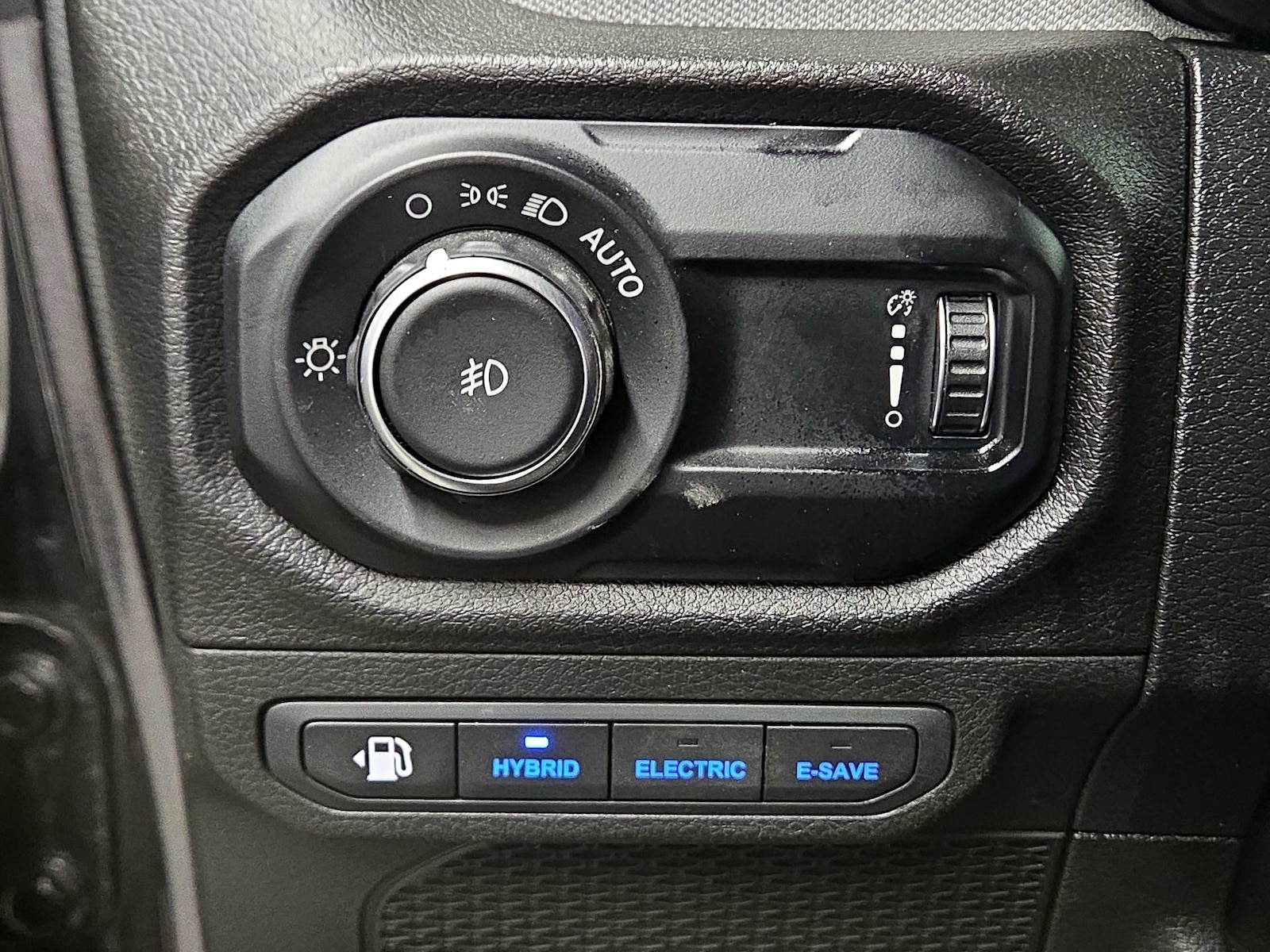 2024 Jeep Wrangler 4xe Willys 4XE - Photo 14