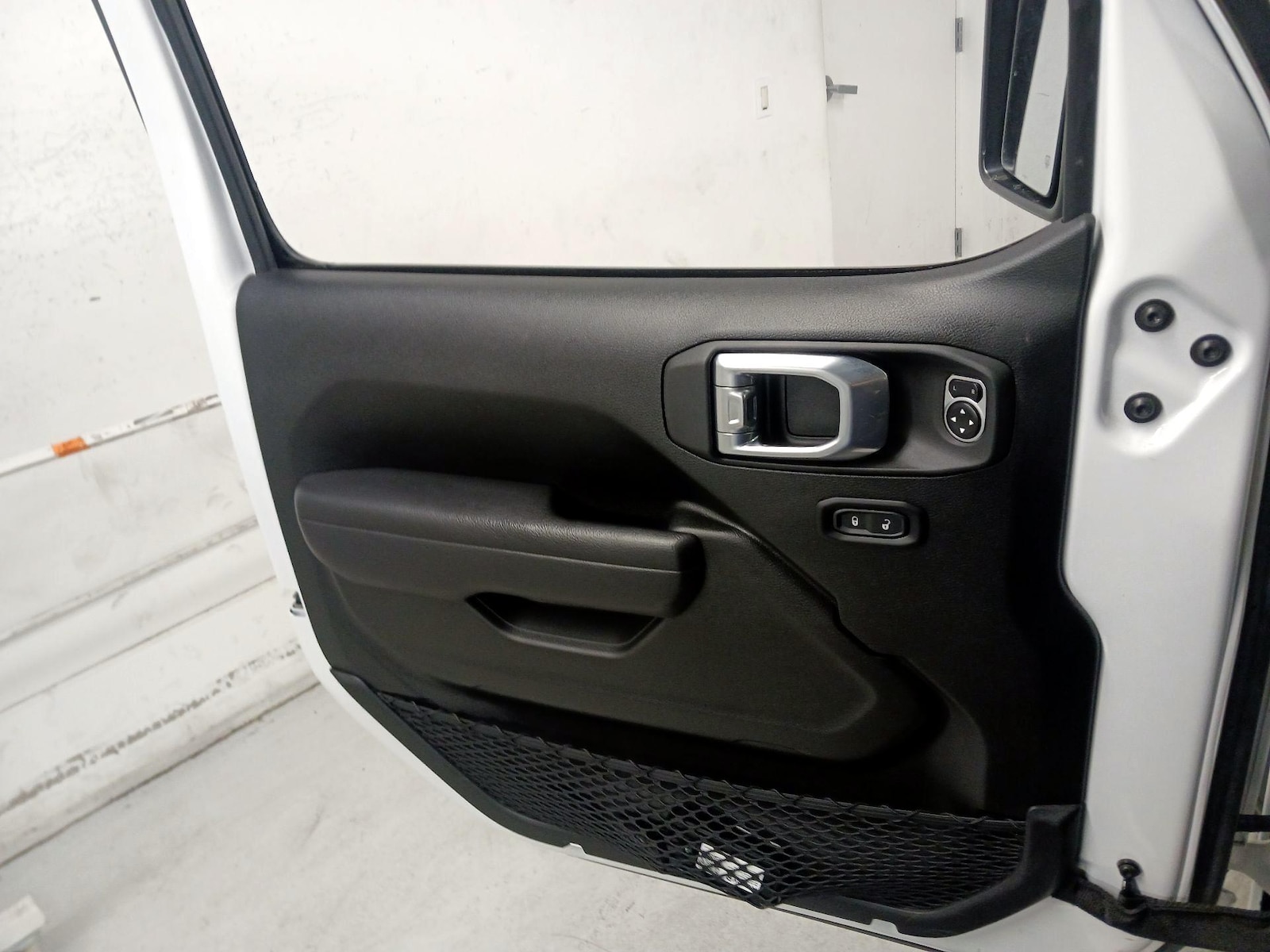 2024 Jeep Wrangler 4xe Willys 4XE - Photo 13