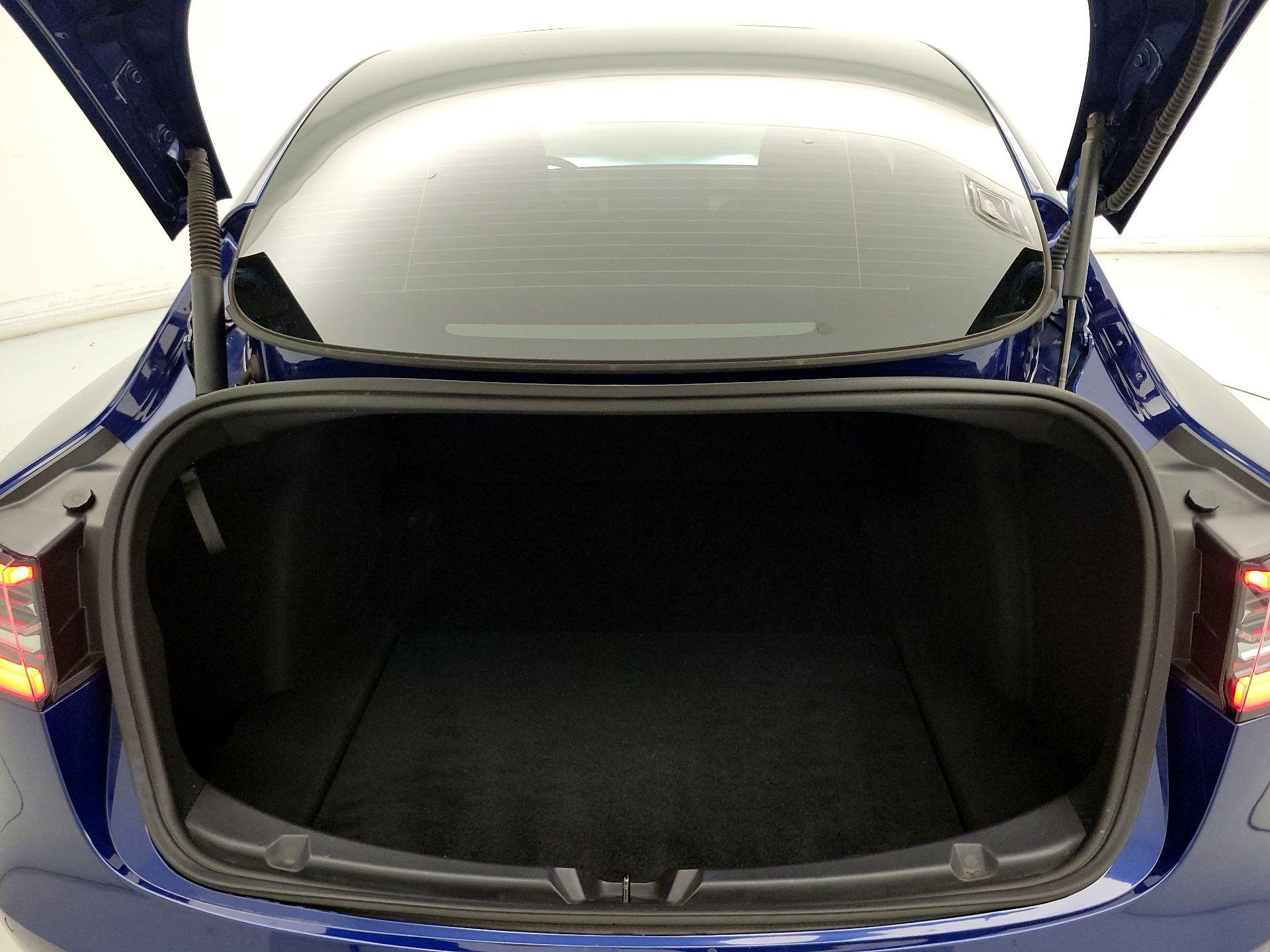 Thumbnail: 2022 Tesla Model 3 - 20