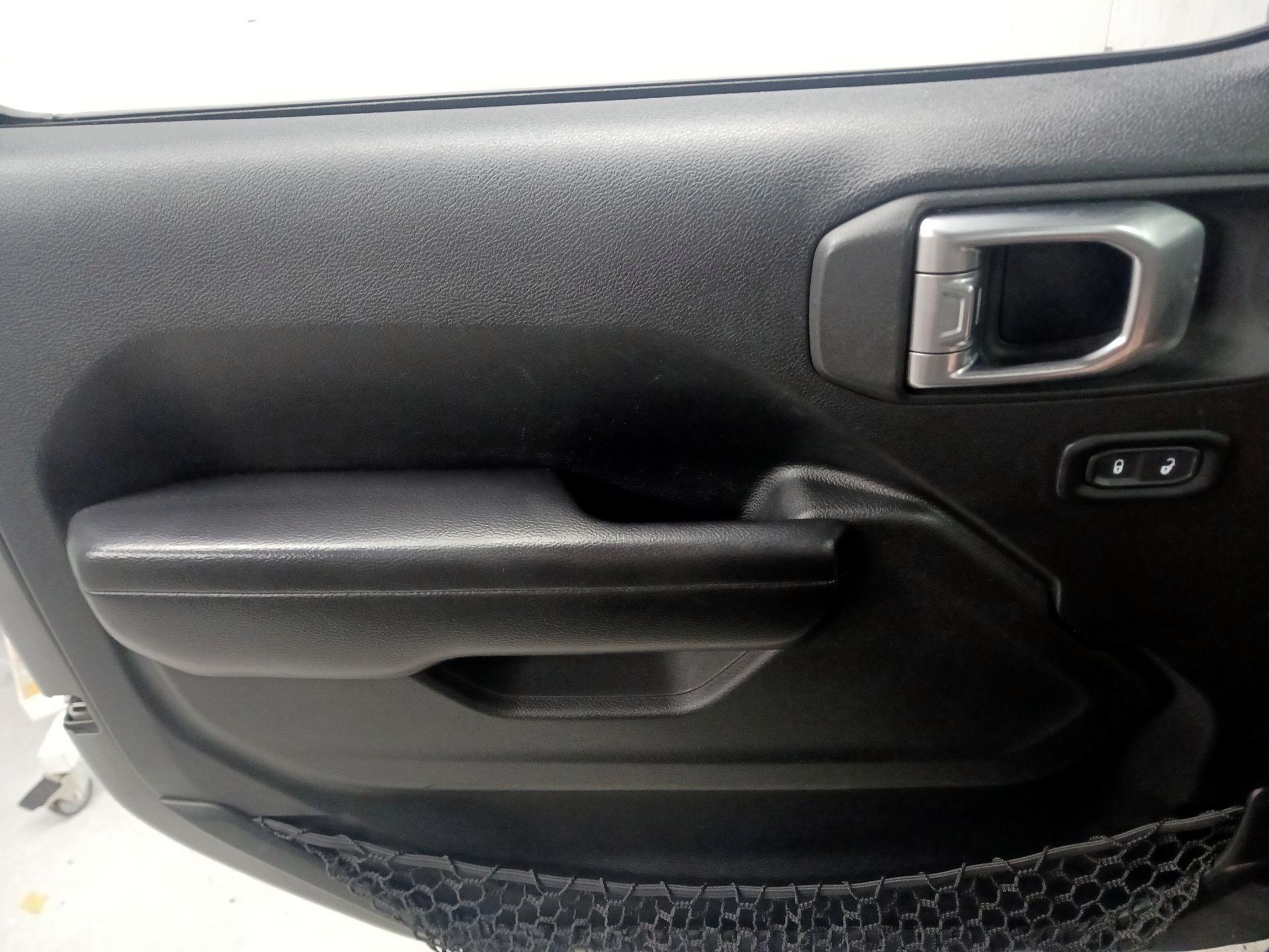 Thumbnail: 2020 Jeep Wrangler - 12